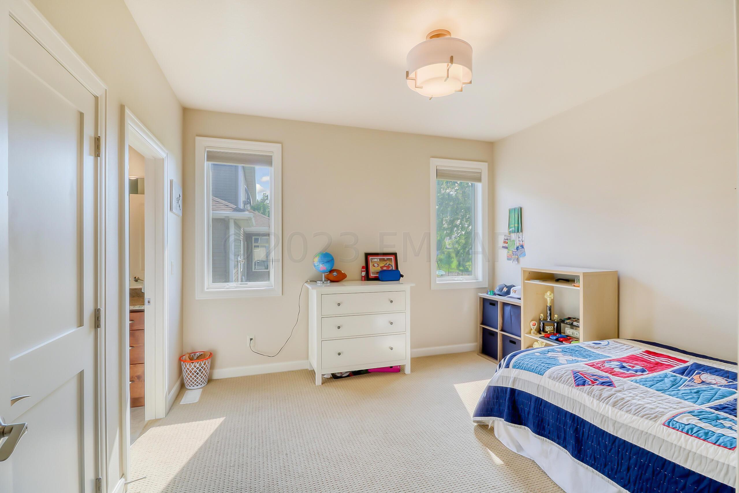 Bedroom1_1