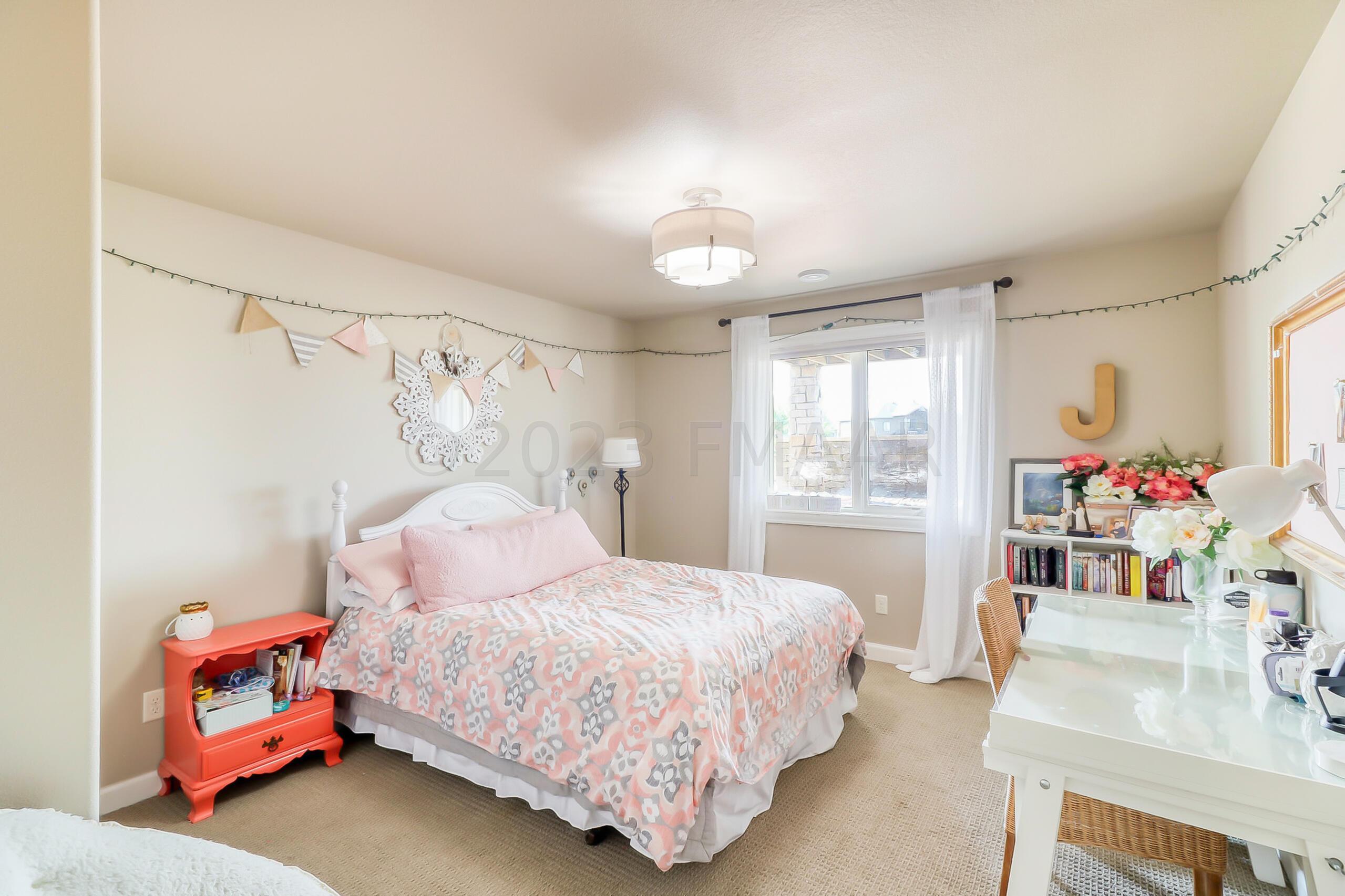 Basement Bedroom2_1