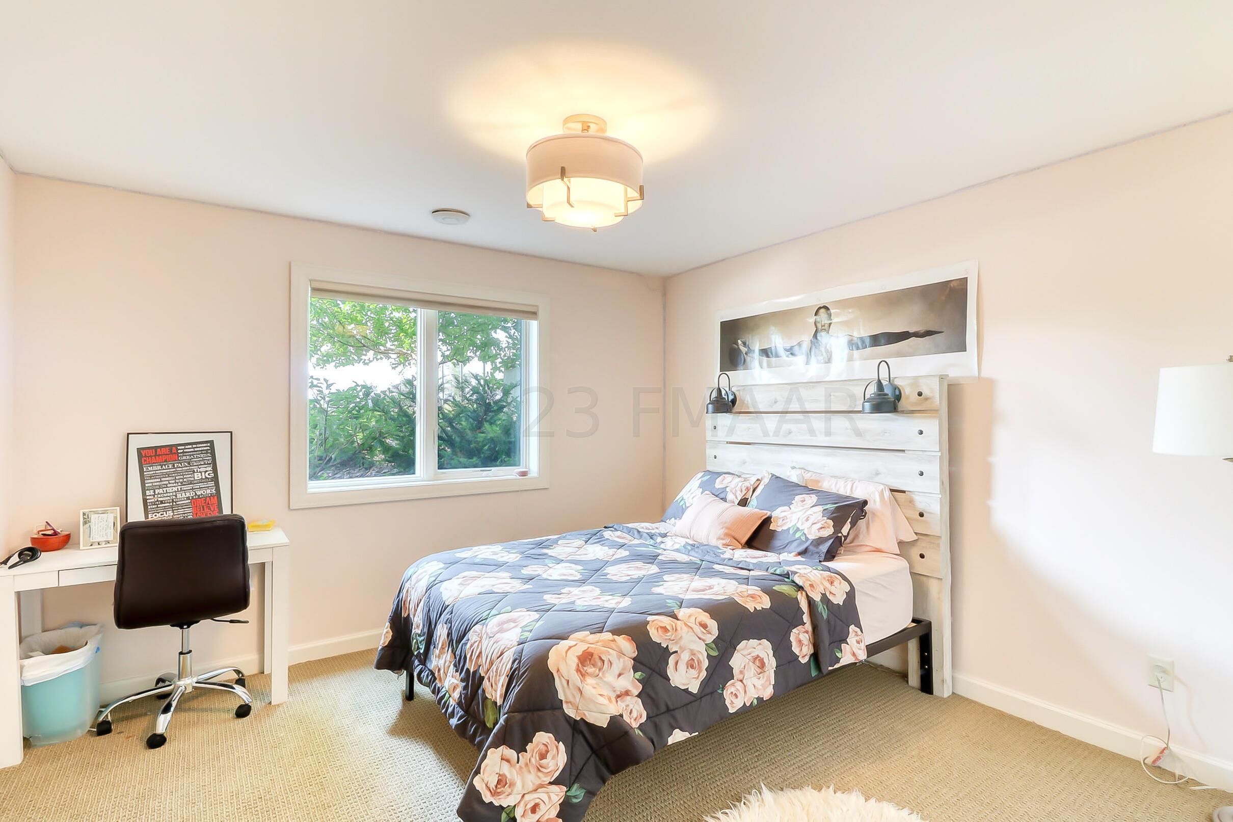 Basement Bedroom1_1