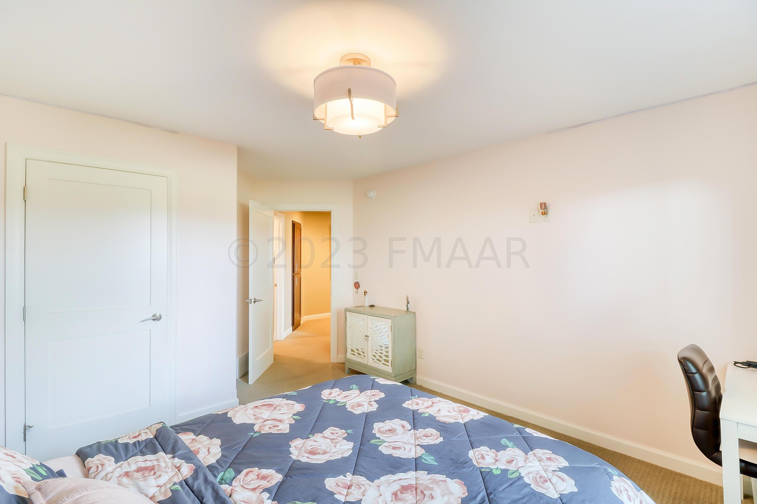 Basement Bedroom1_2