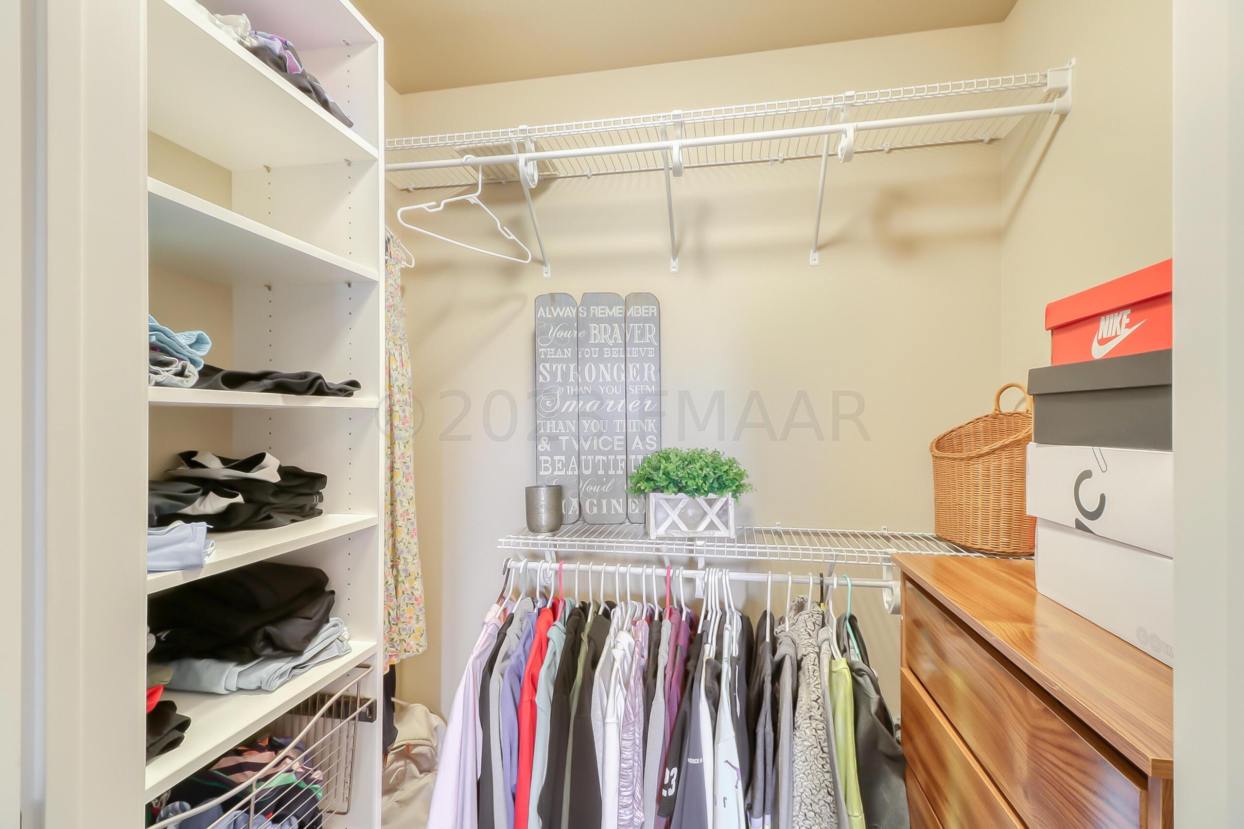 Basement Bedroom1_closet