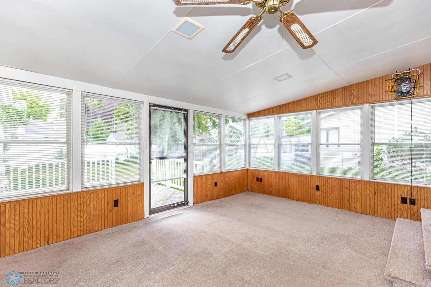 Sun porch