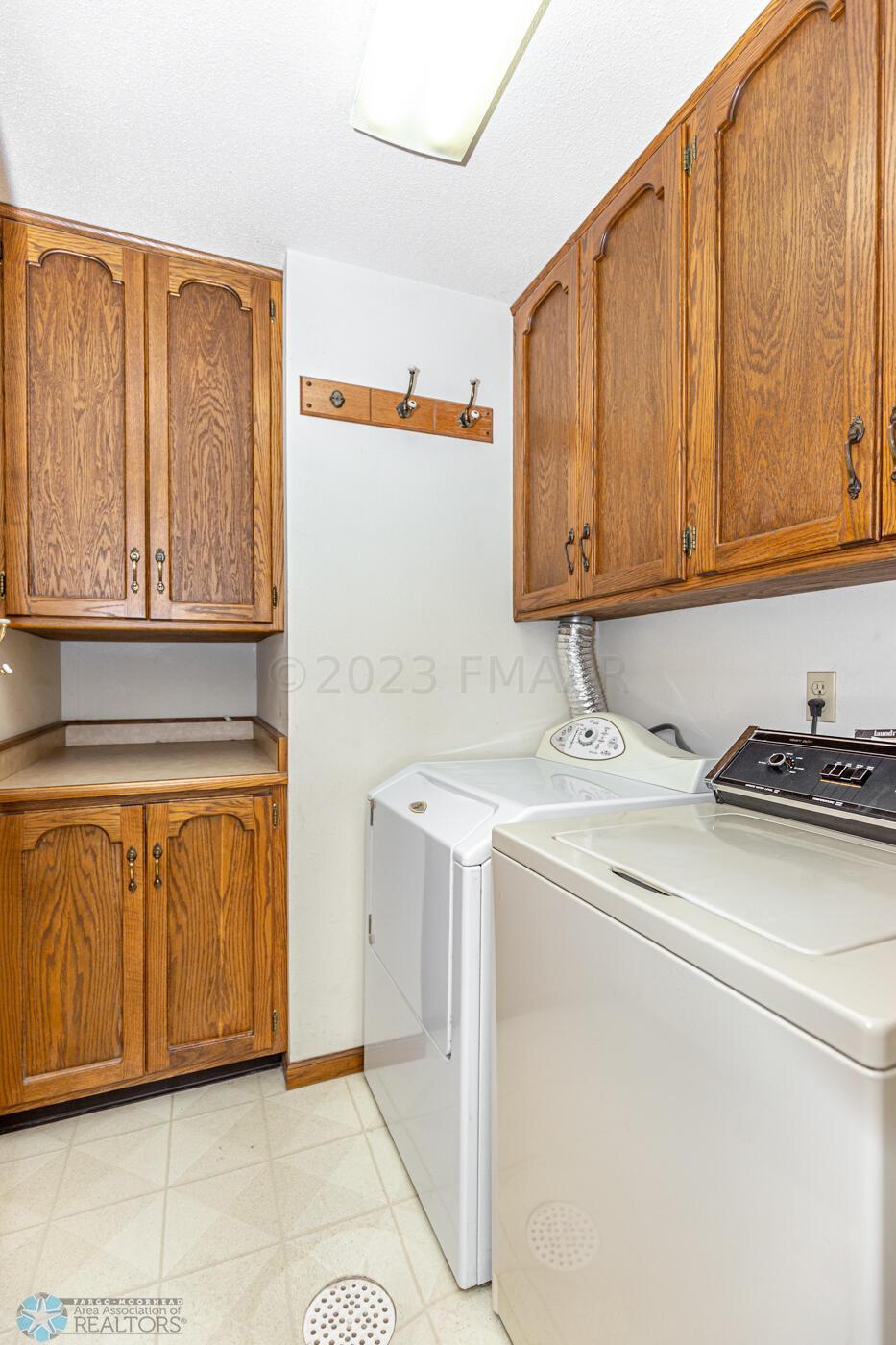 Lower level laundry