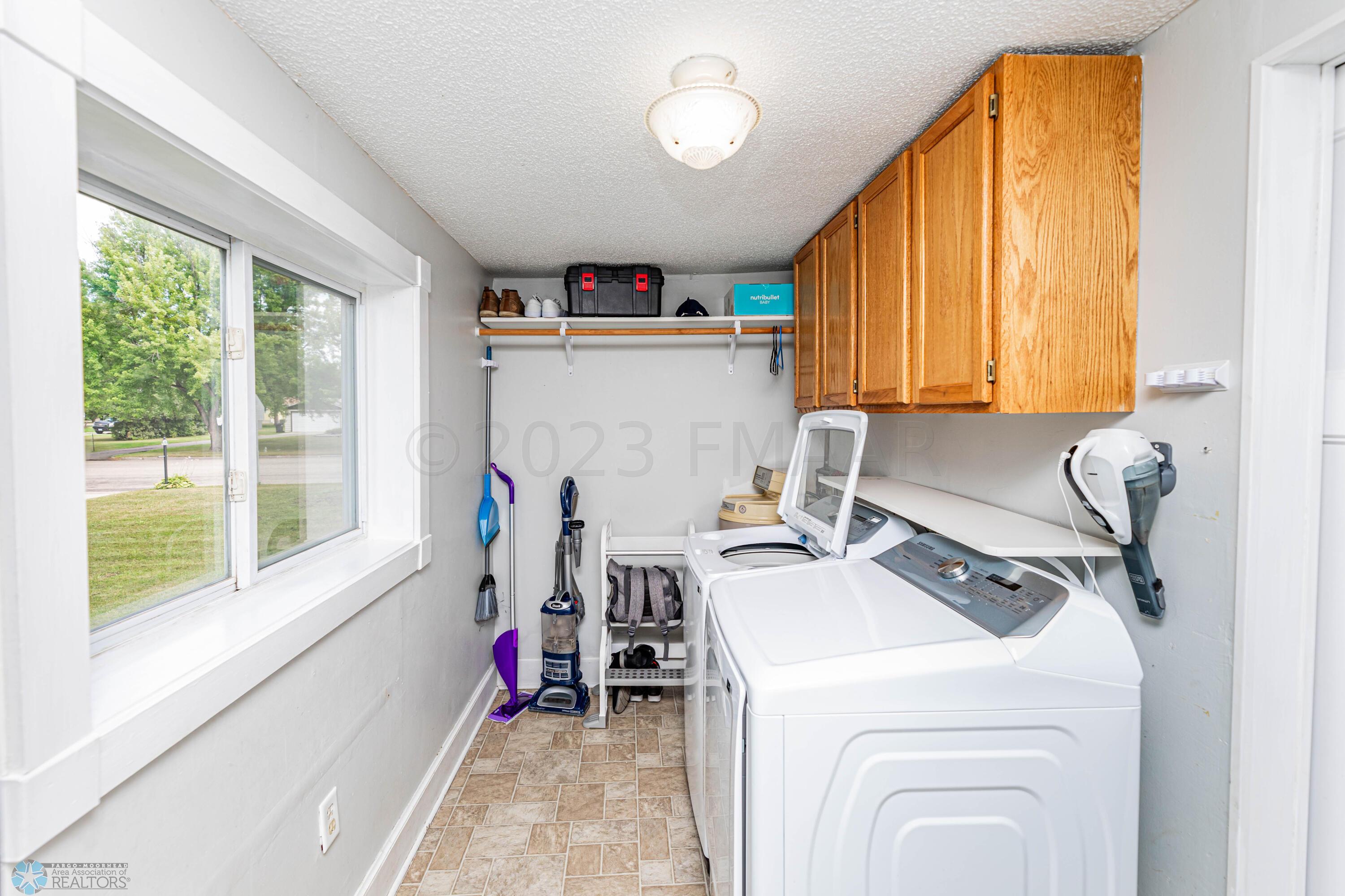Mudroom/Laundy