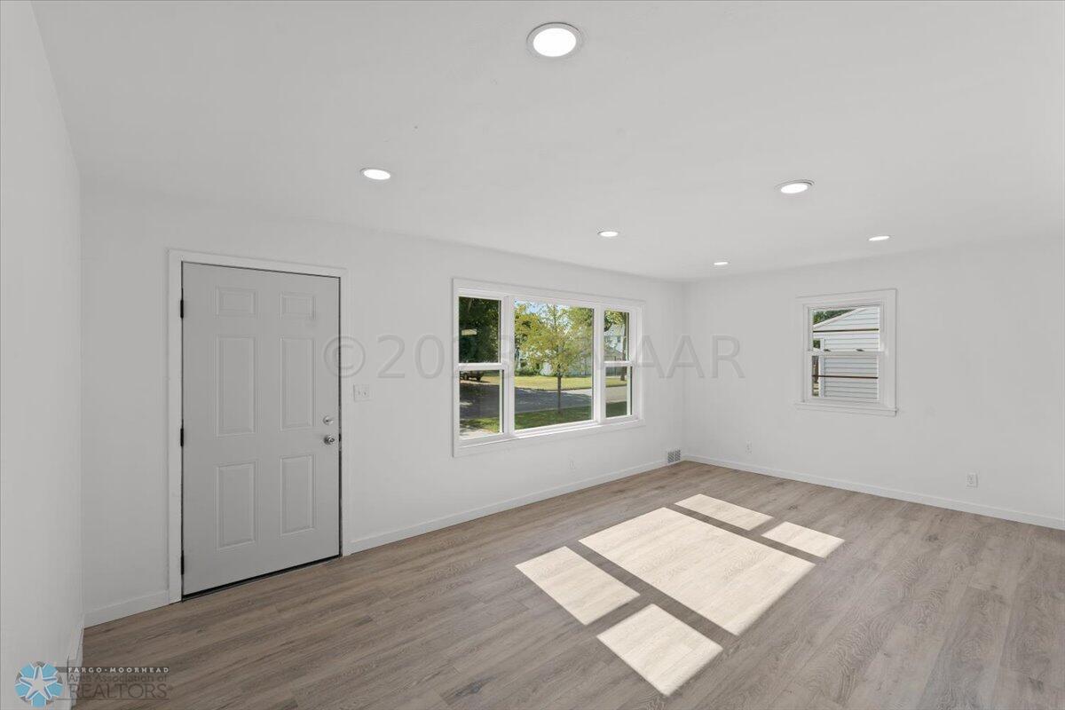 13-1219 12th St N MHD-13