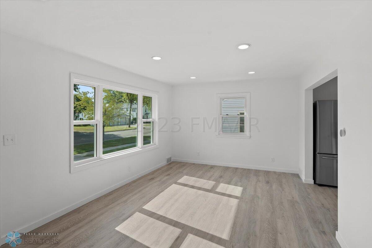 14-1219 12th St N MHD-14