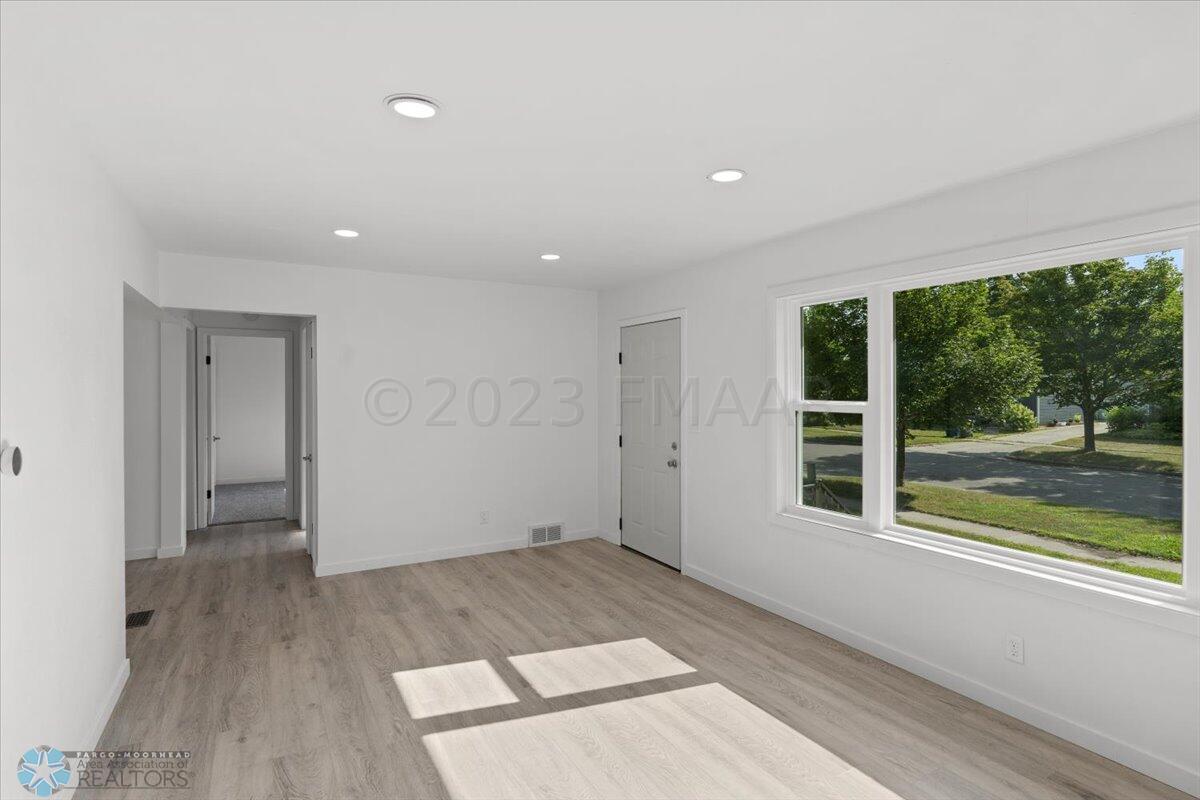 15-1219 12th St N MHD-15
