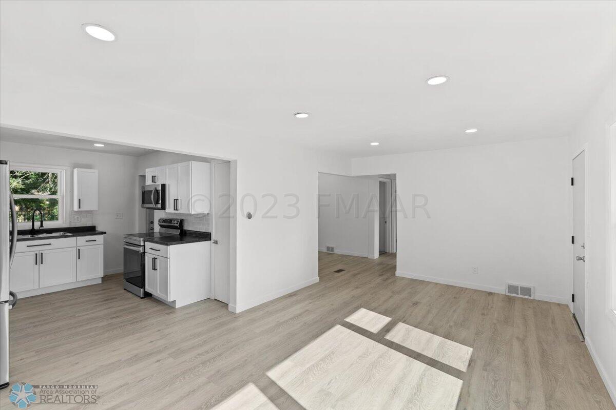 16-1219 12th St N MHD-16