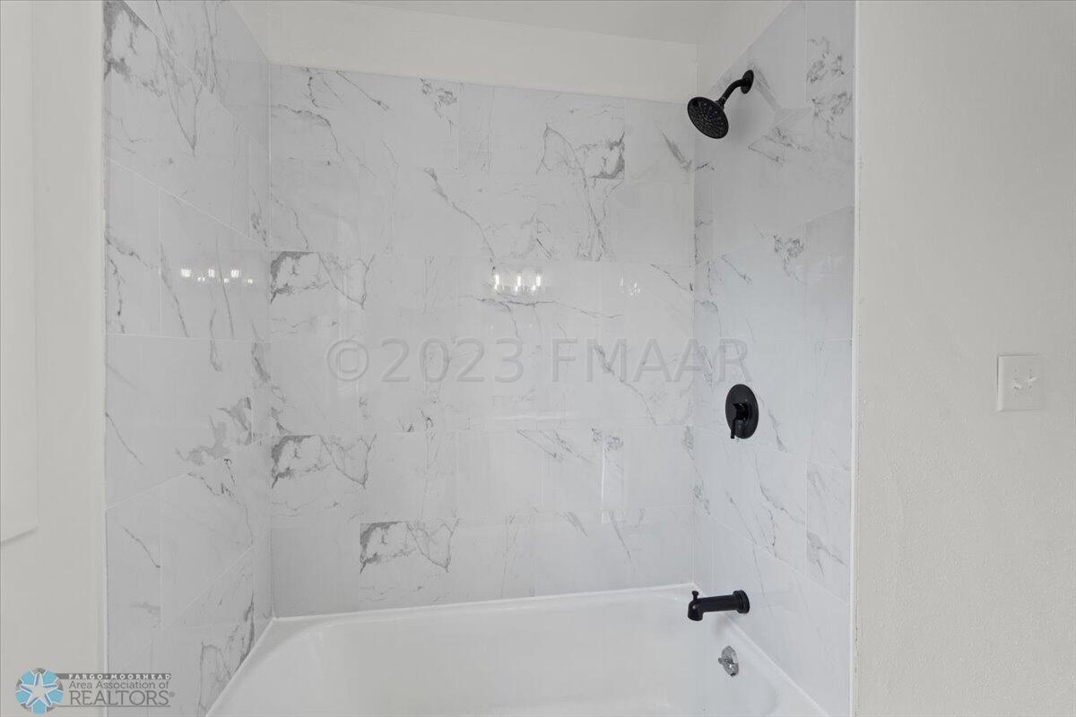 28-1219 12th St N MHD-28