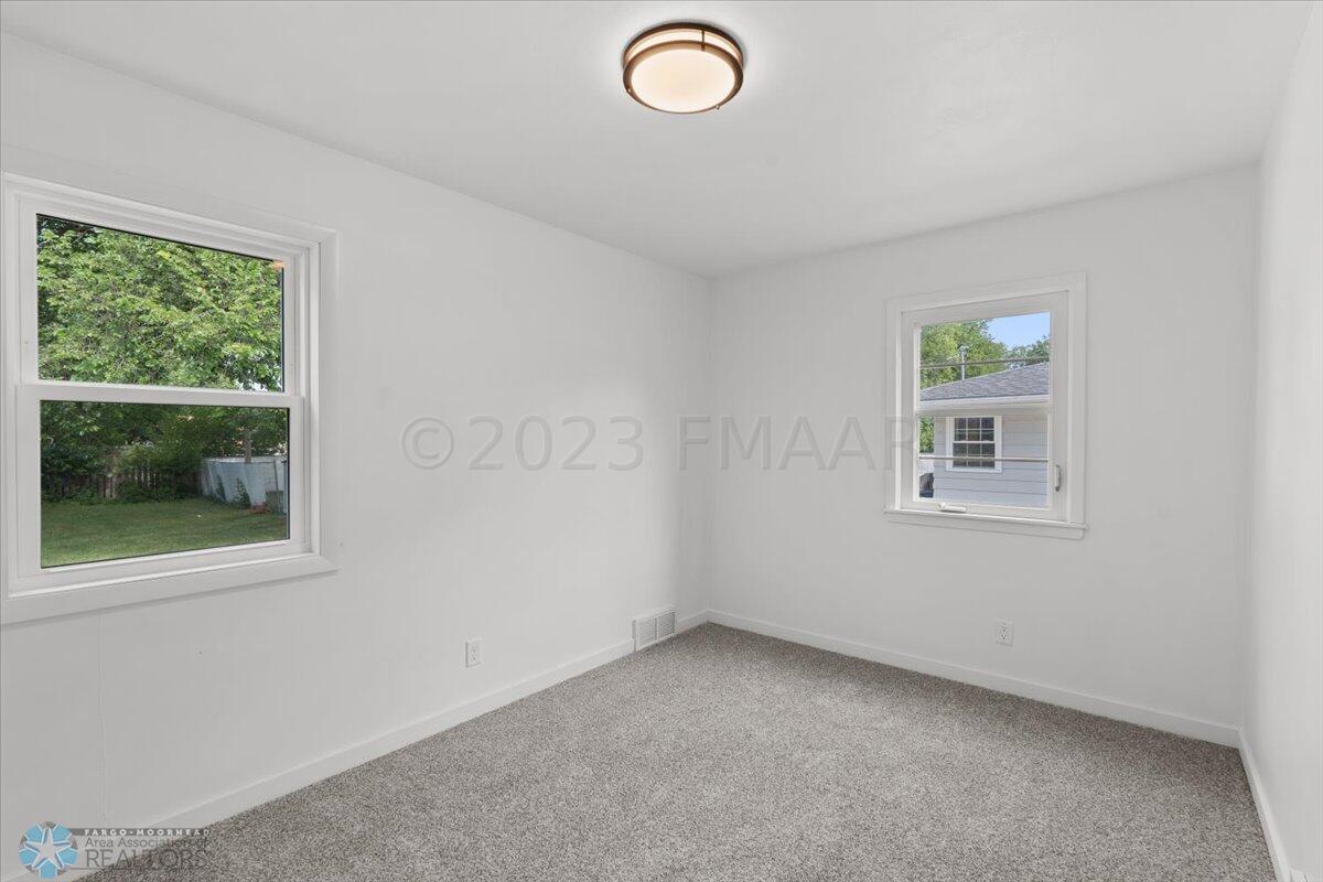 32-1219 12th St N MHD-32