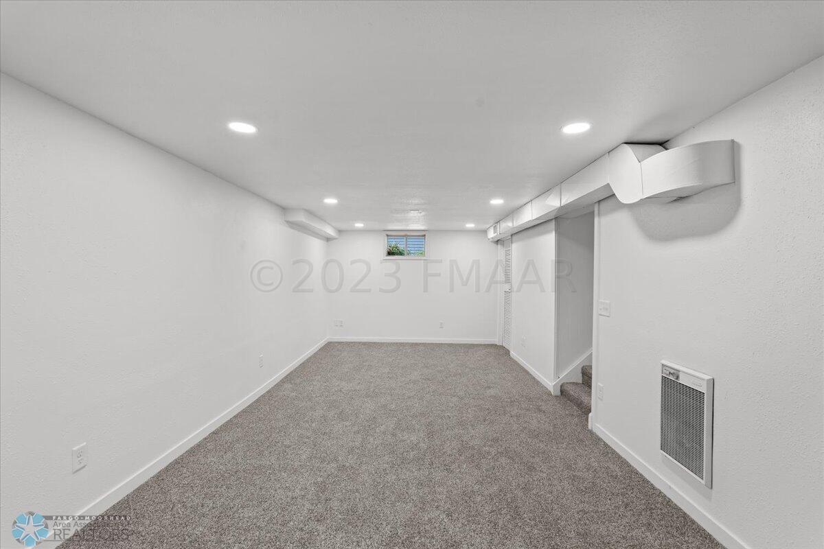 37-1219 12th St N MHD-37
