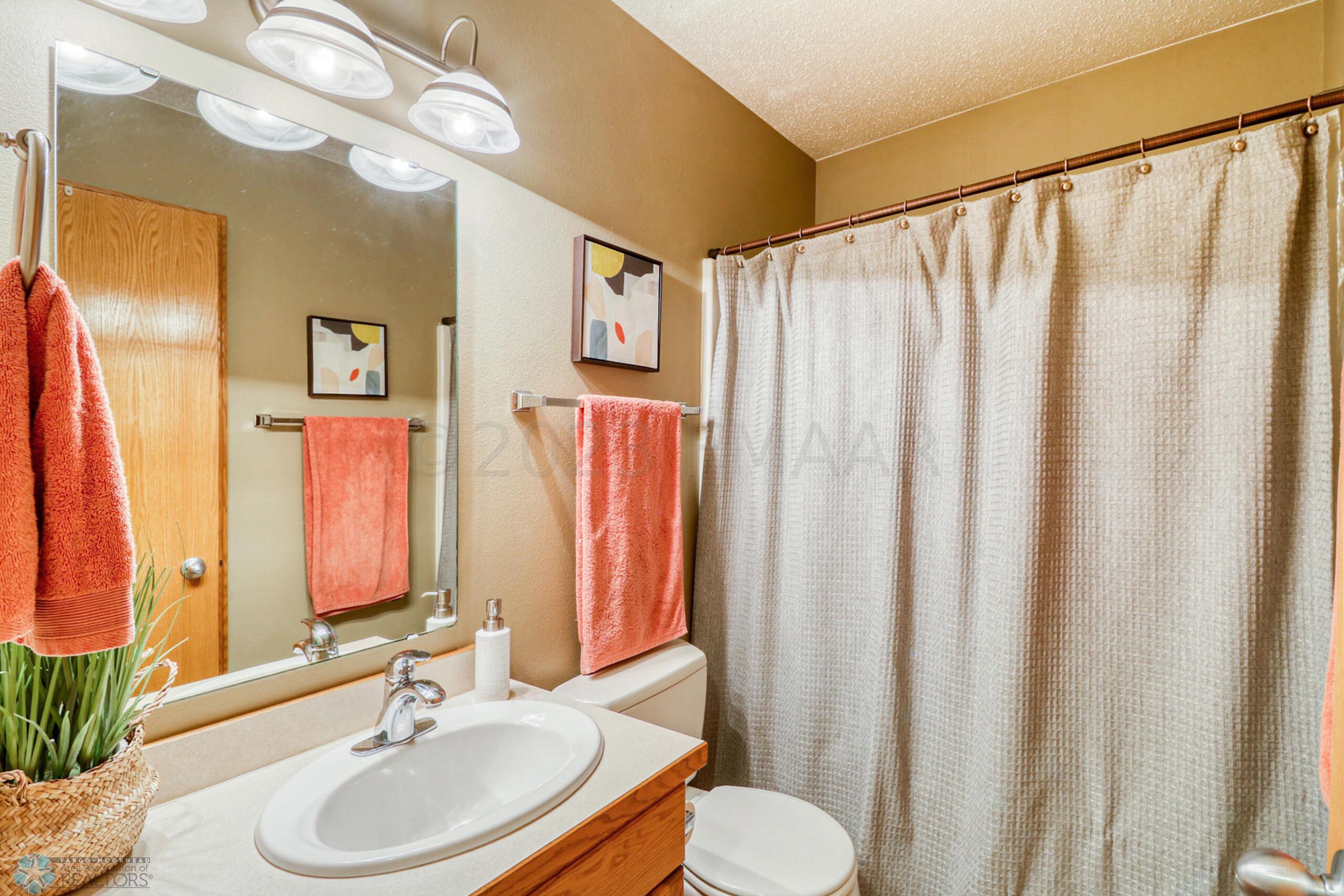 Bathroom1_1