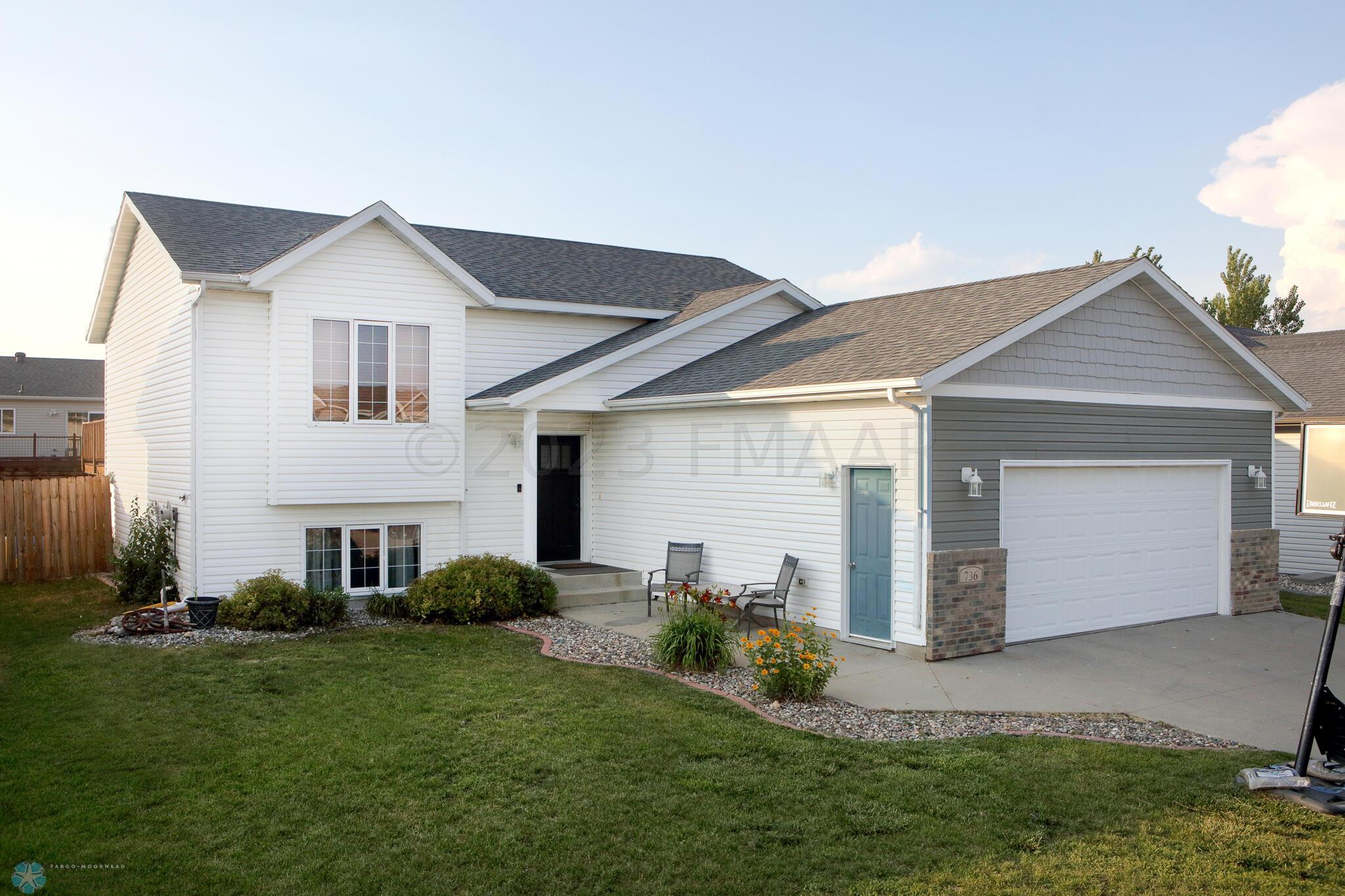 736 18 Avenue W, West Fargo, ND 58078