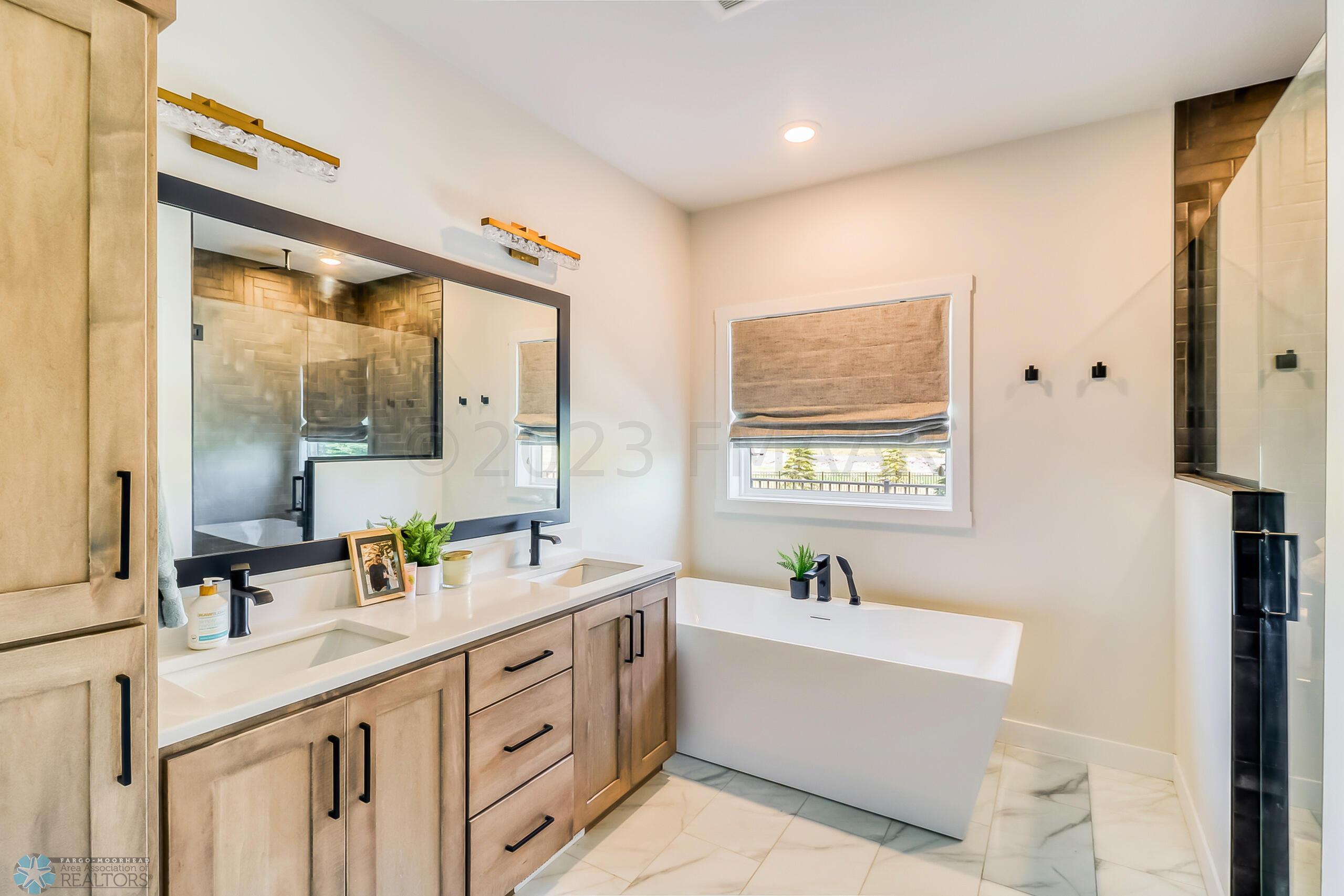 Primary Bathroom1_1