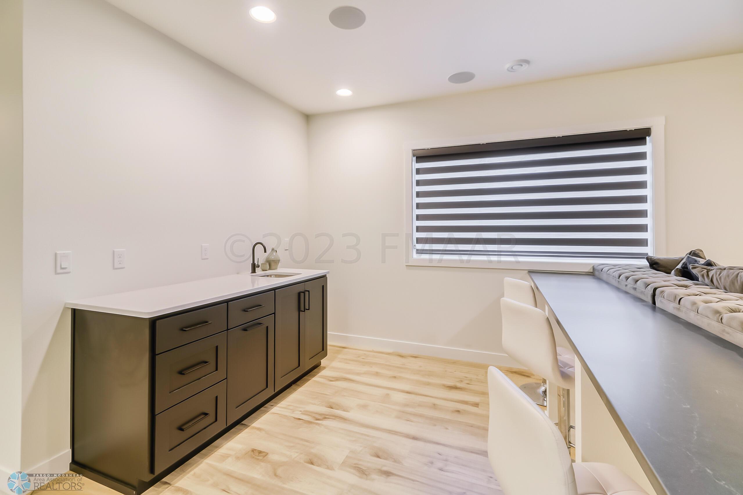 BasementBar1_1