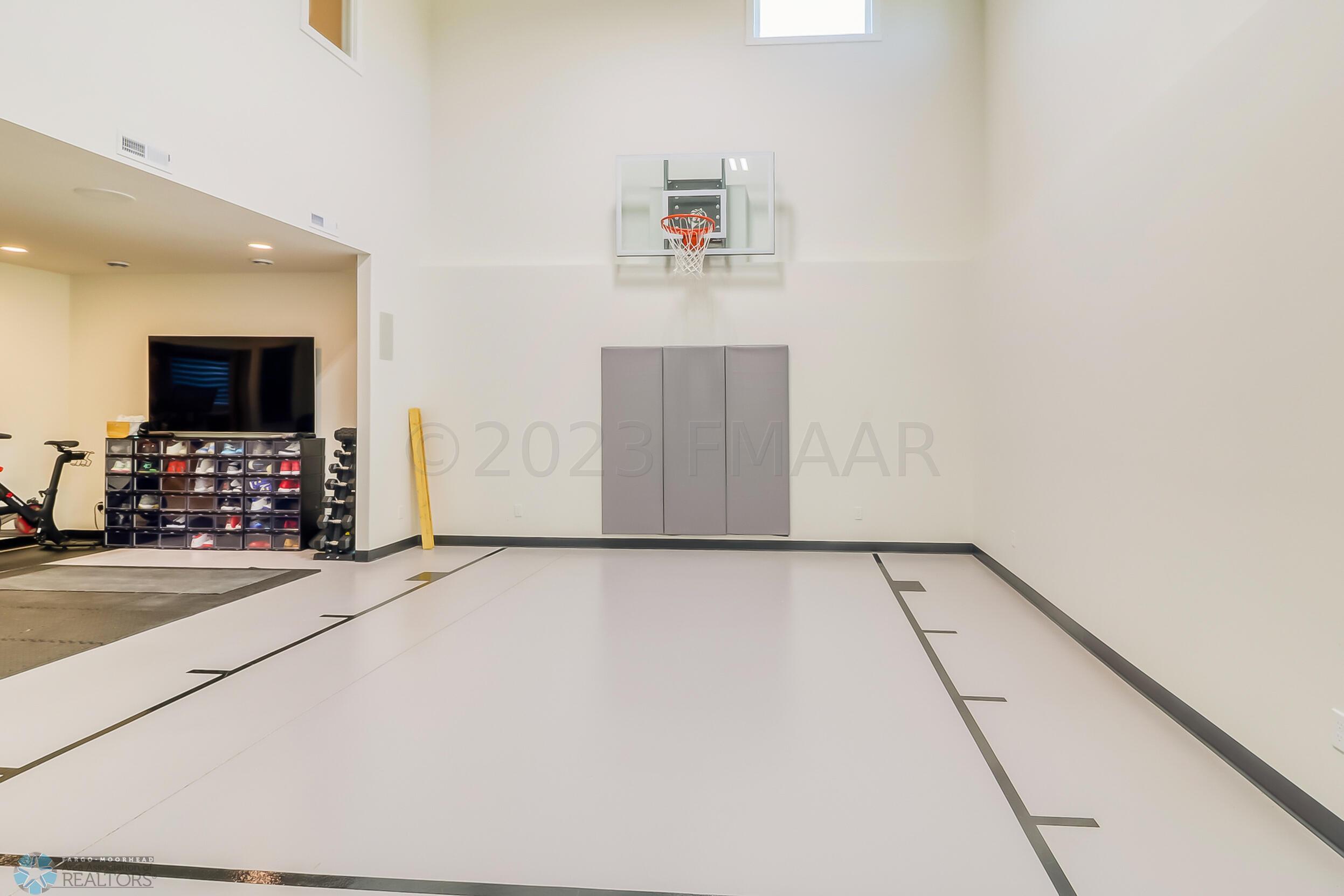 BasementGym1_0