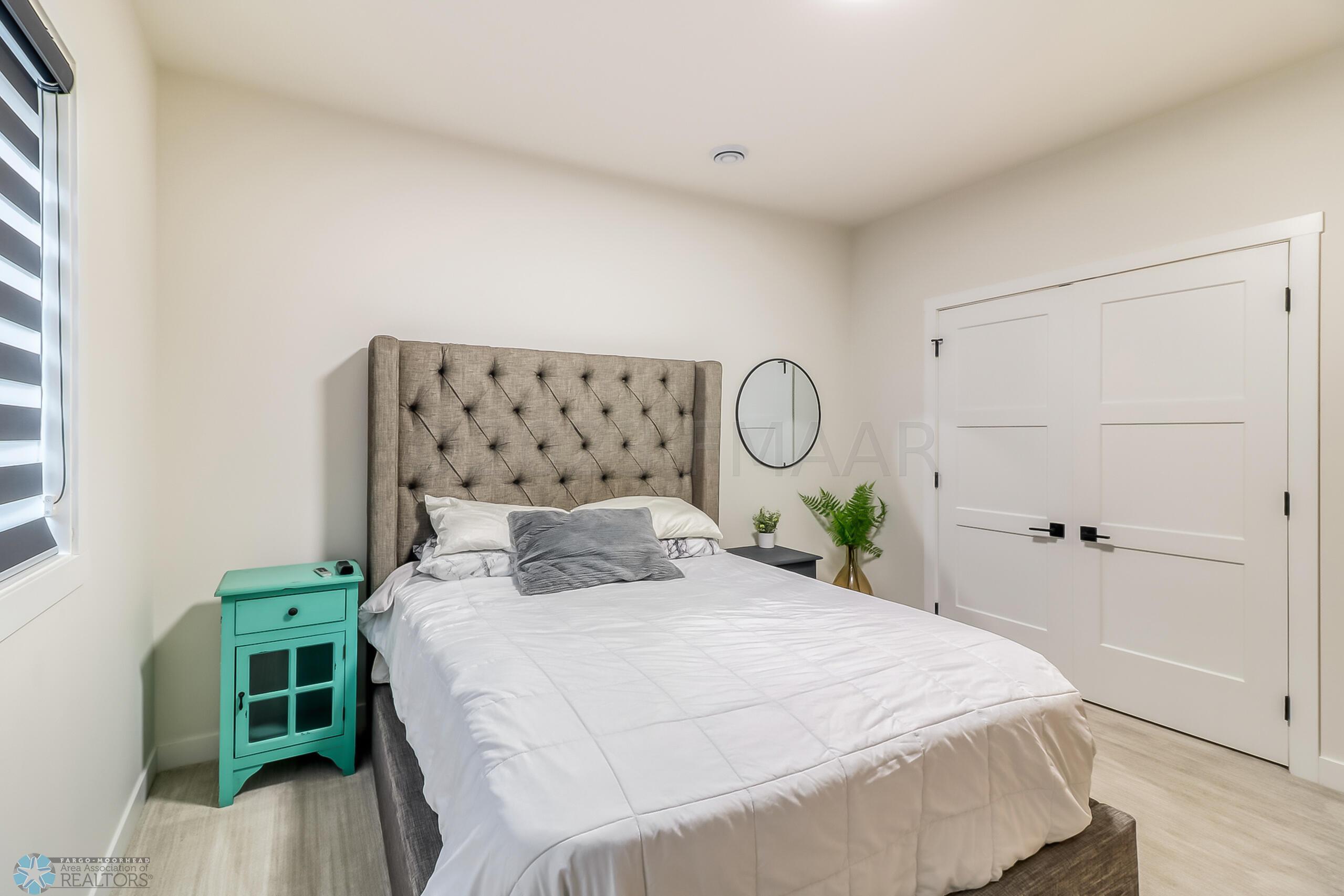 Basement Bedroom1_2