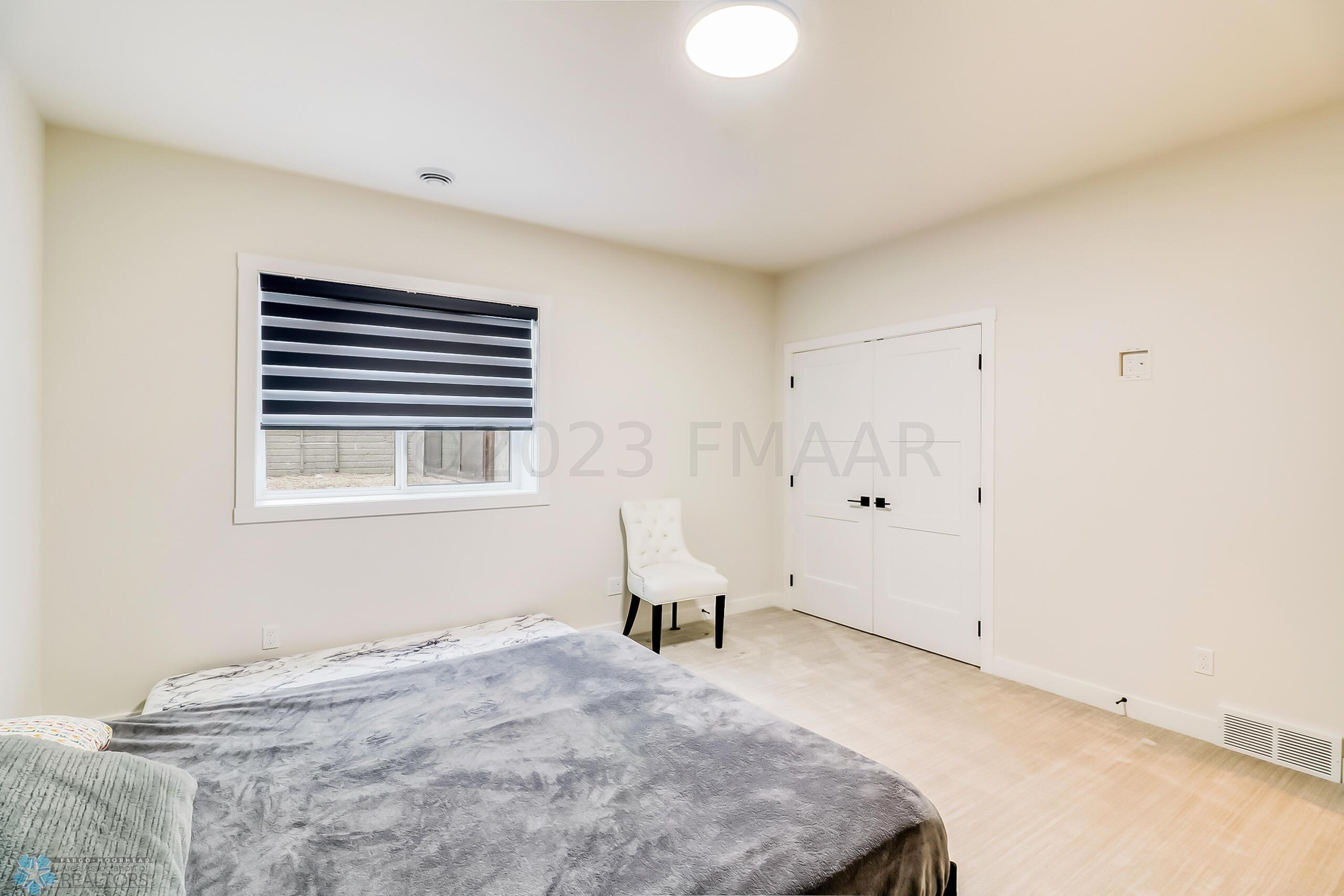 Basement Bedroom2_2