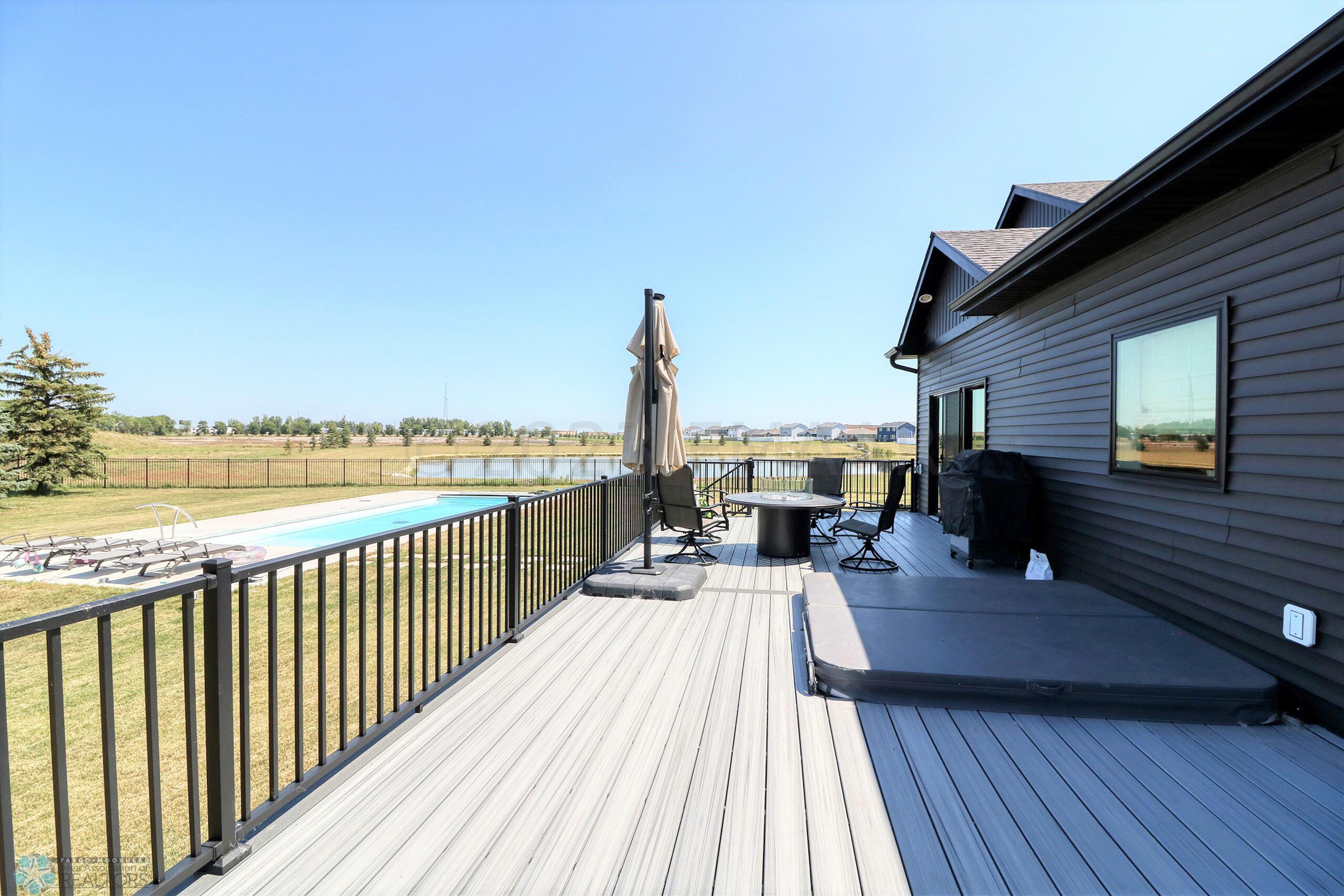 BackyardDeck1_2