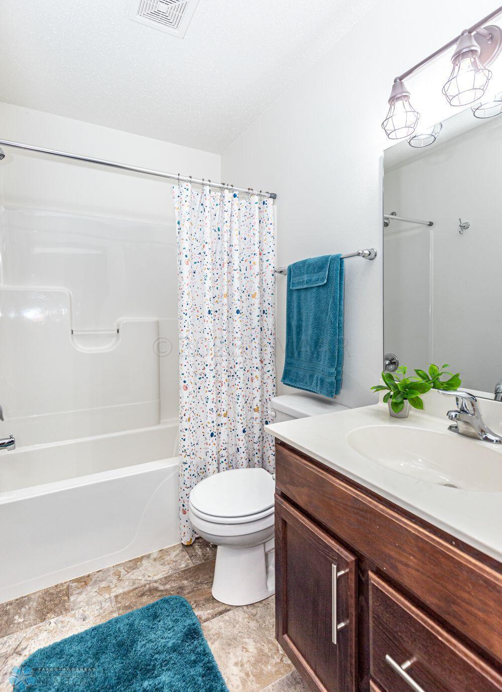 Lower Level Full Bath