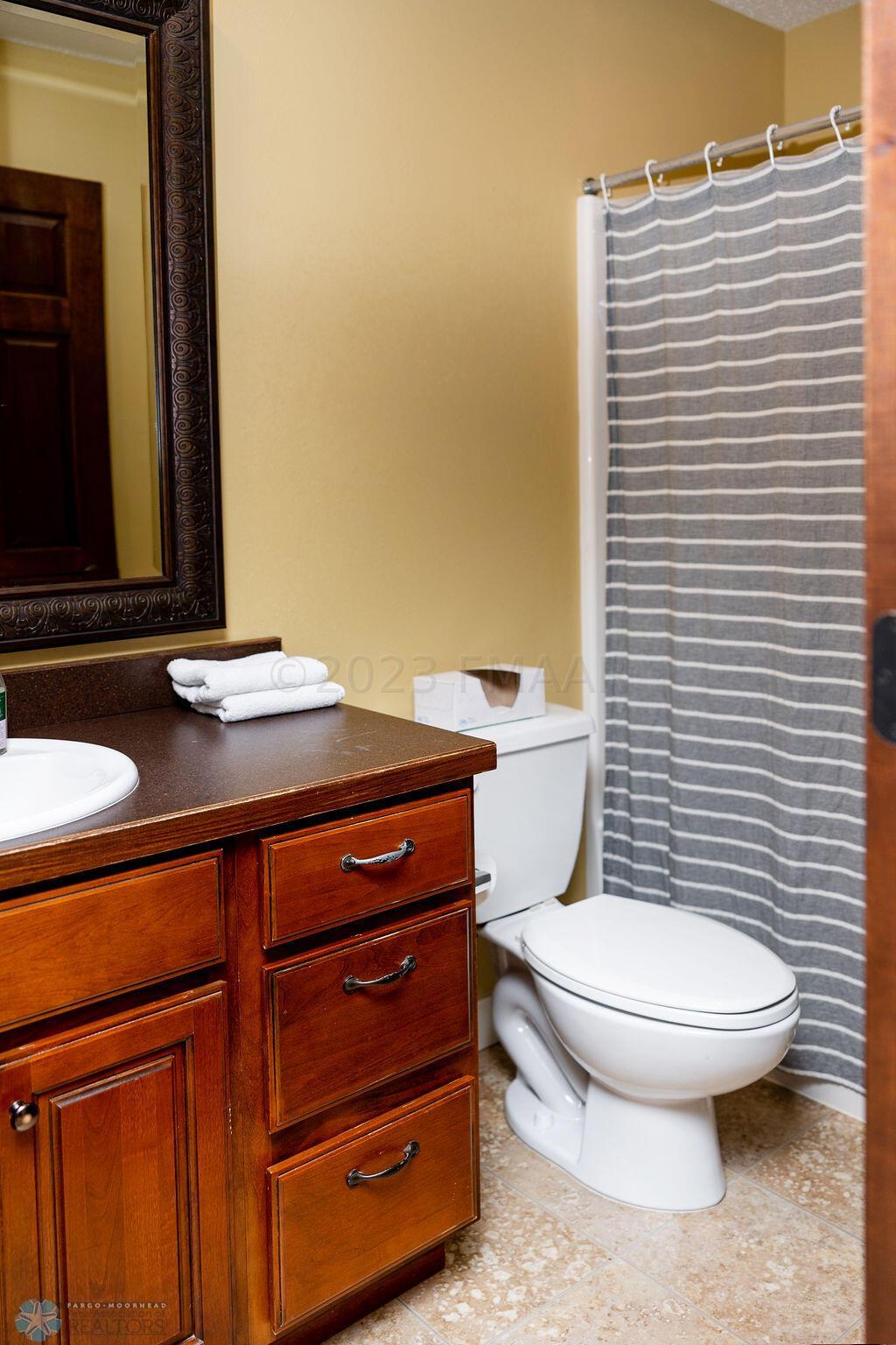 bsmt full bath