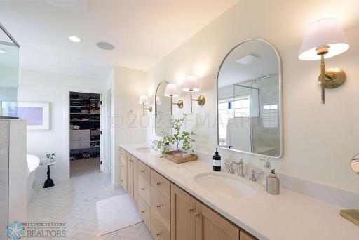 2613 1ST Street E, West Fargo, ND 58078