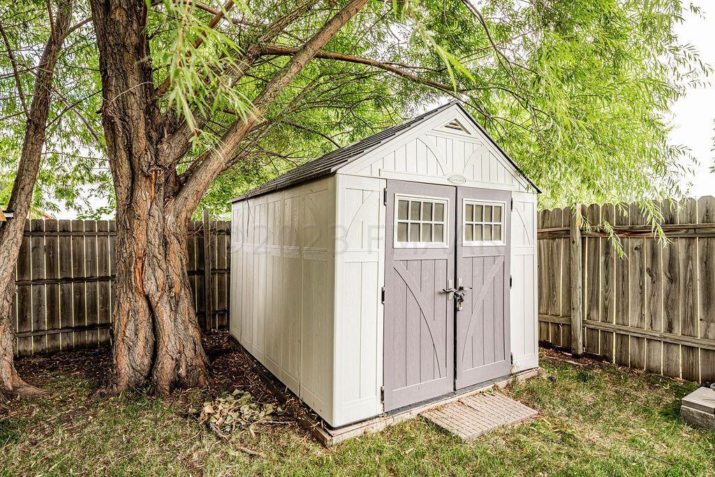 Shed Stays