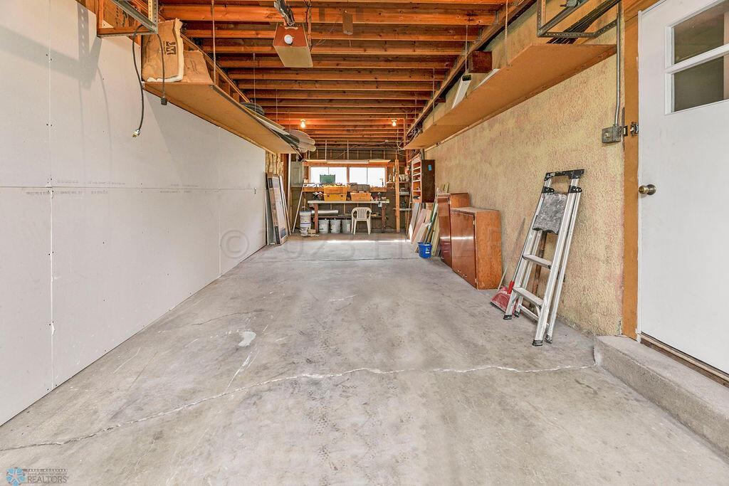 Tandem Garage