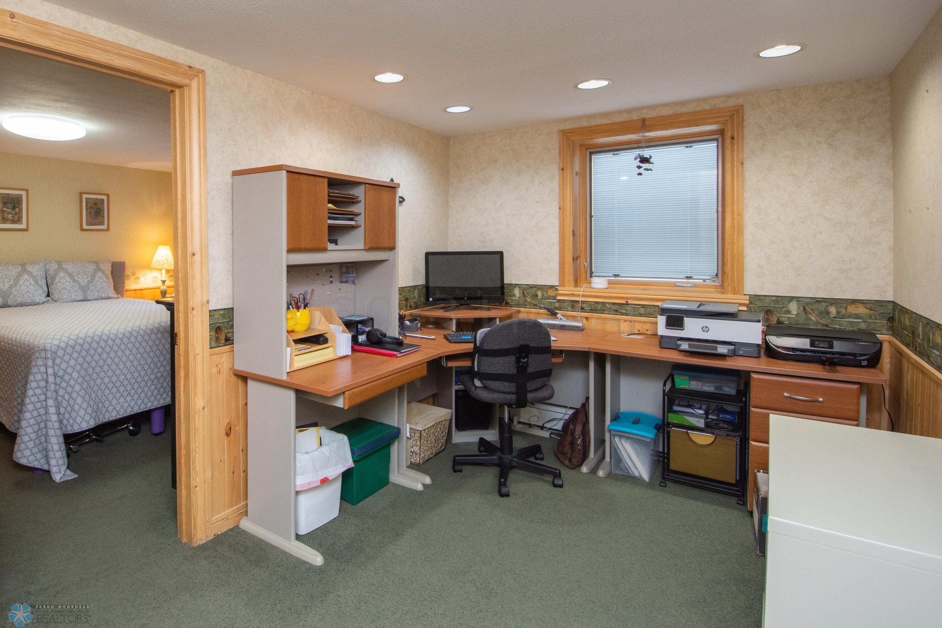 Office Space/Den