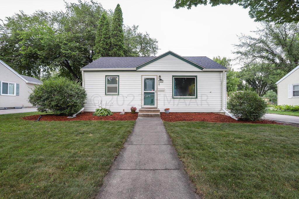 1010 19th Exterior