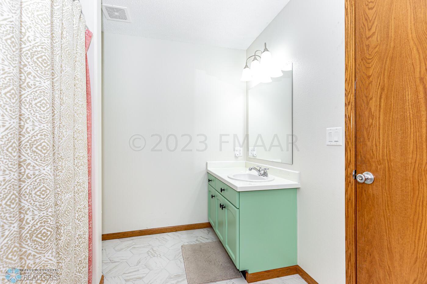 Upstairs Hollywood Bath