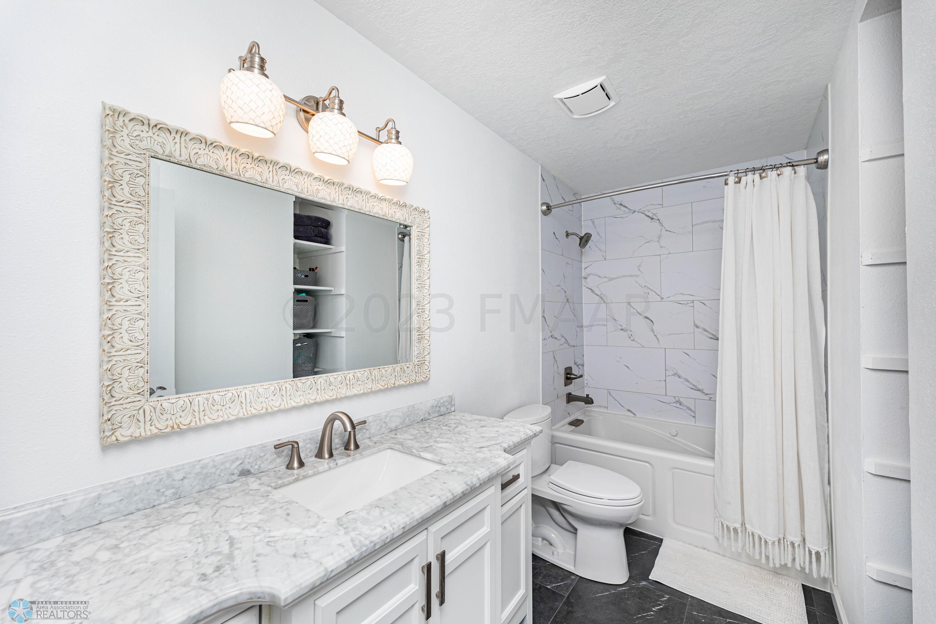 Updated Full Bath