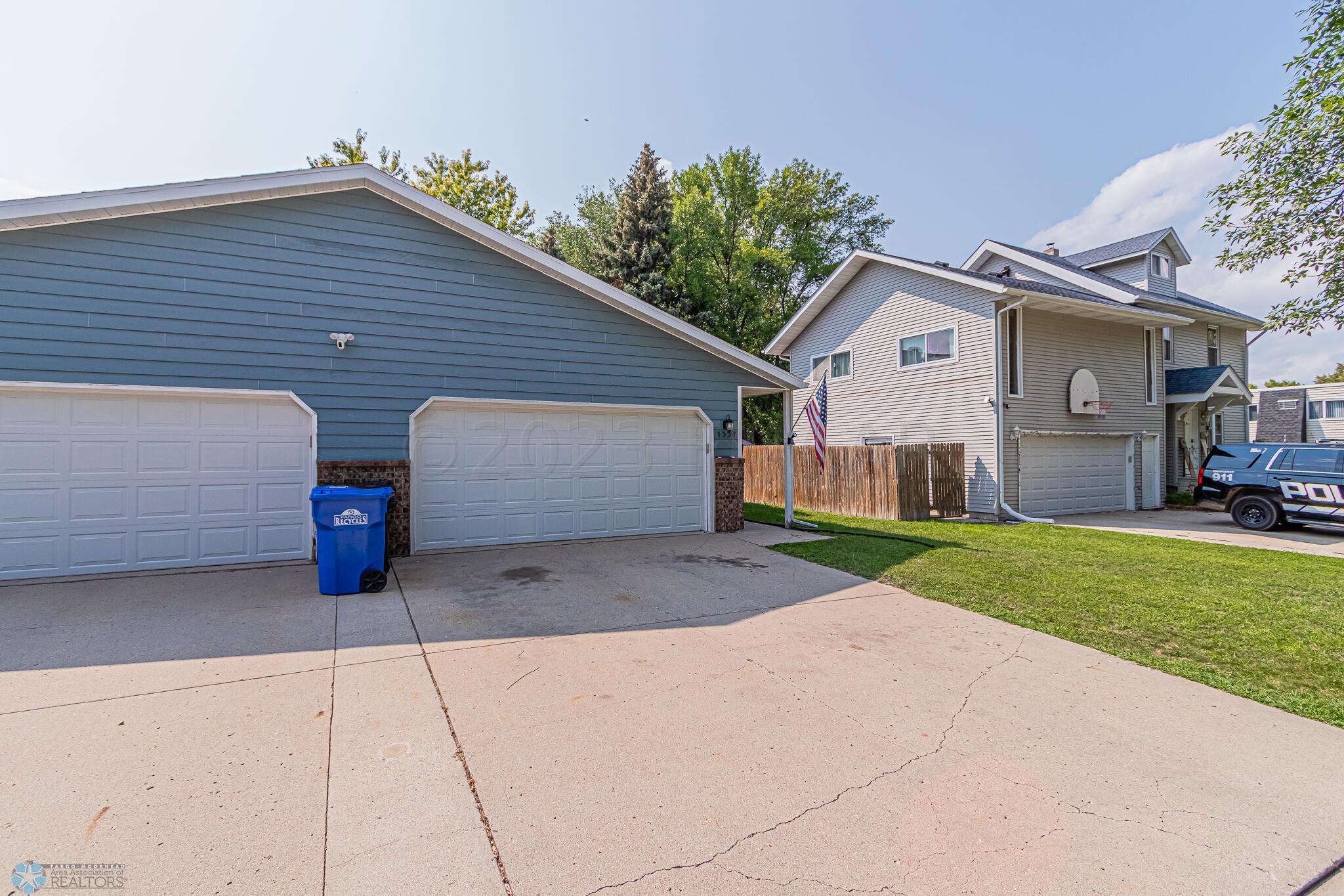 1537 16th St S, Fargo, ND 58103-03