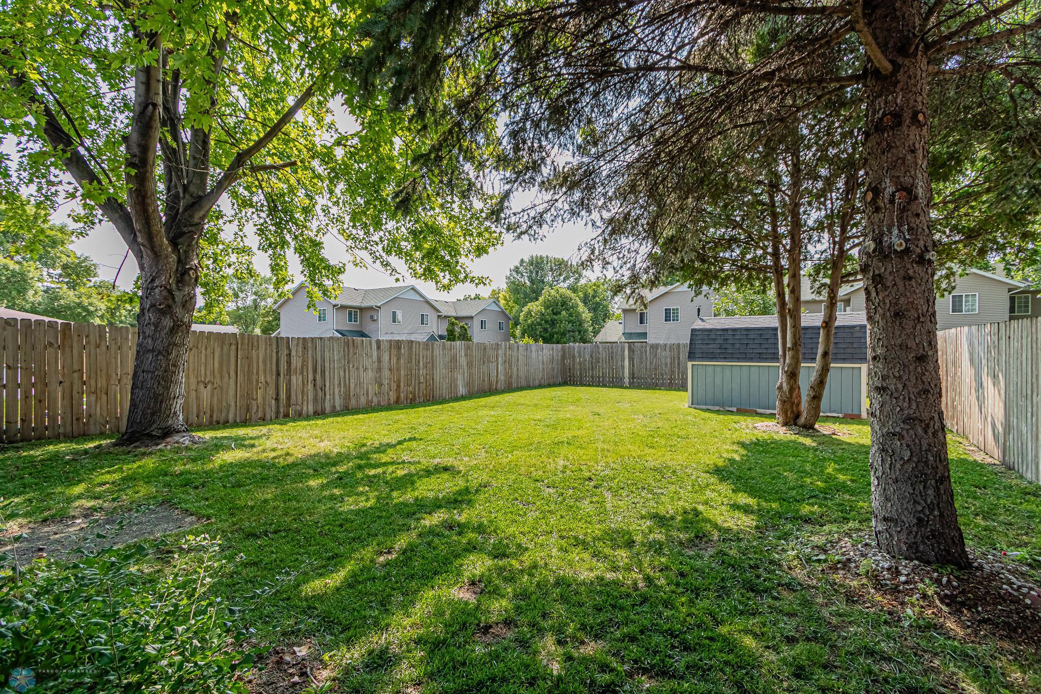 1537 16th St S, Fargo, ND 58103-30