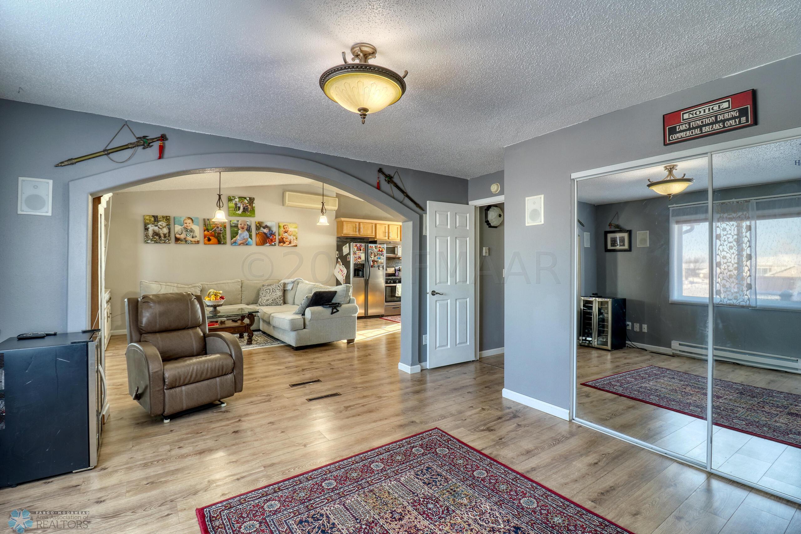 Familyroom1_3