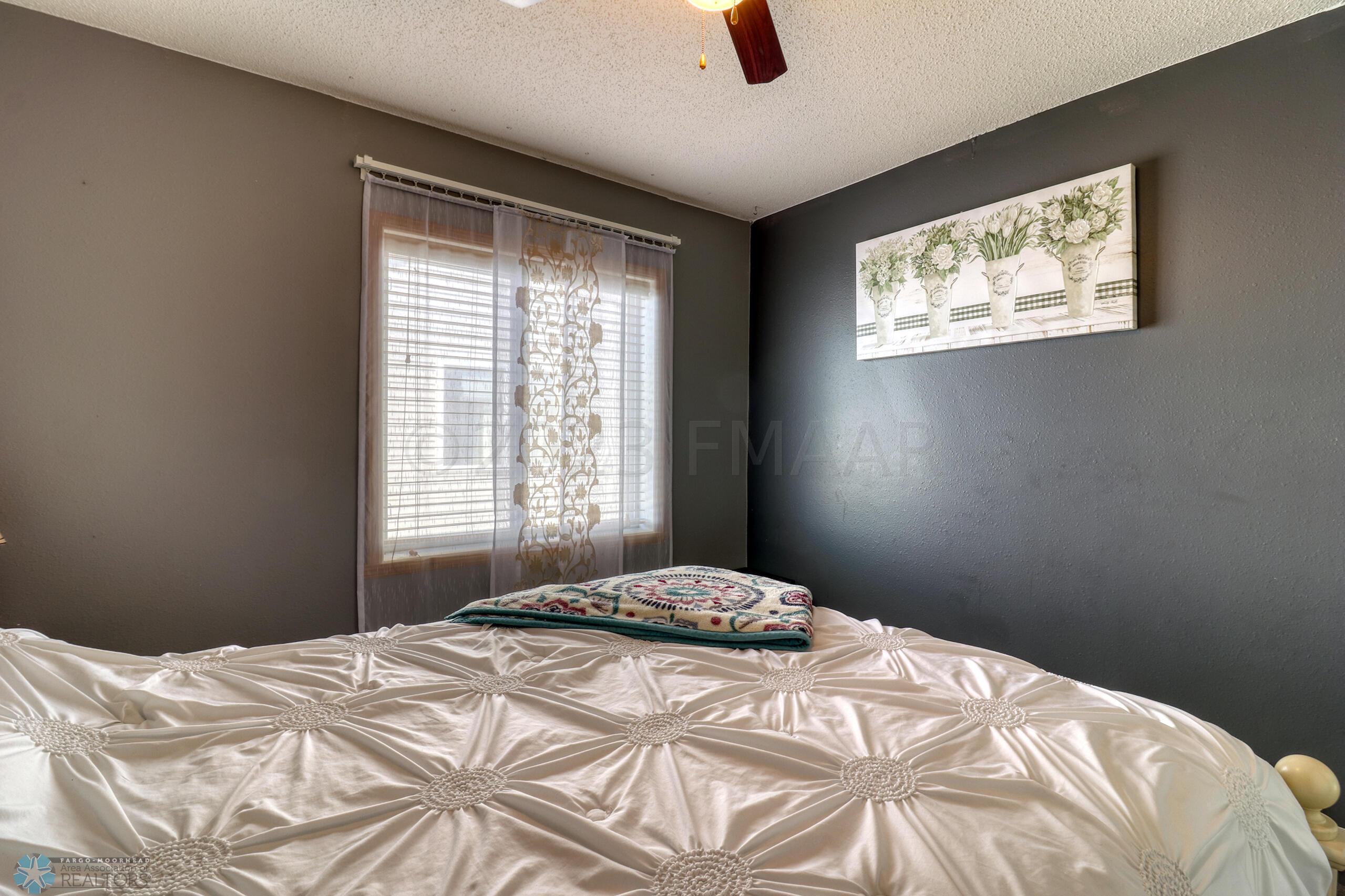 Bedroom1_2