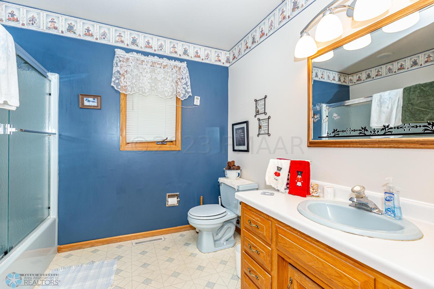 Full bathroom main