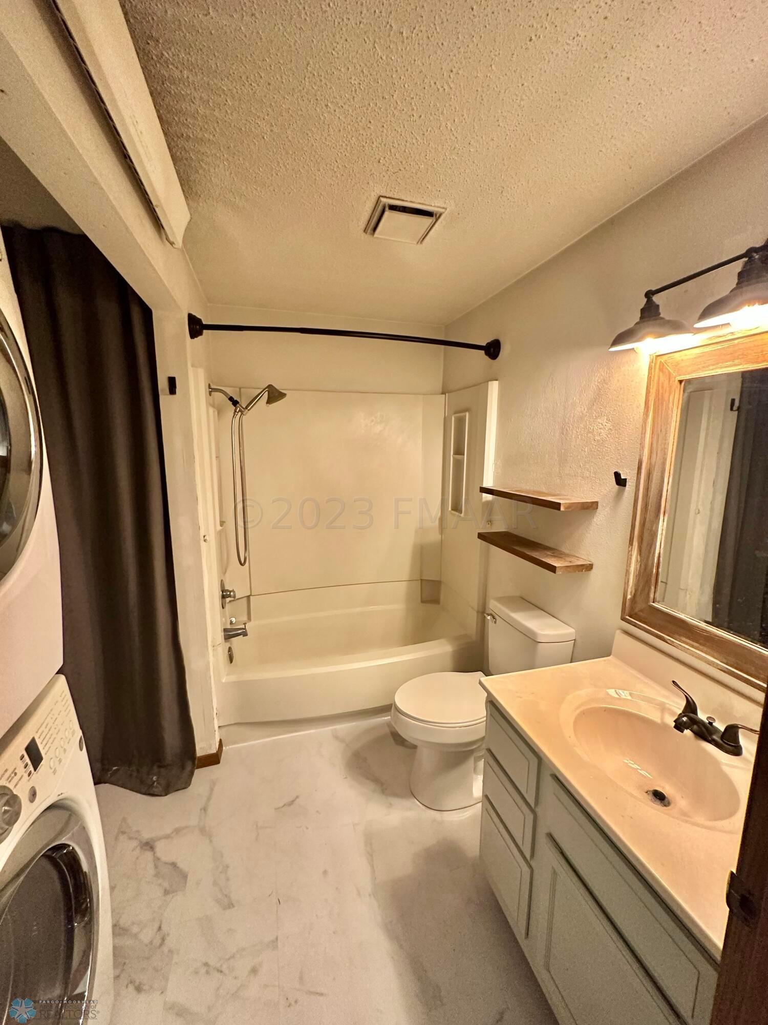 Full Bath With Laundry
