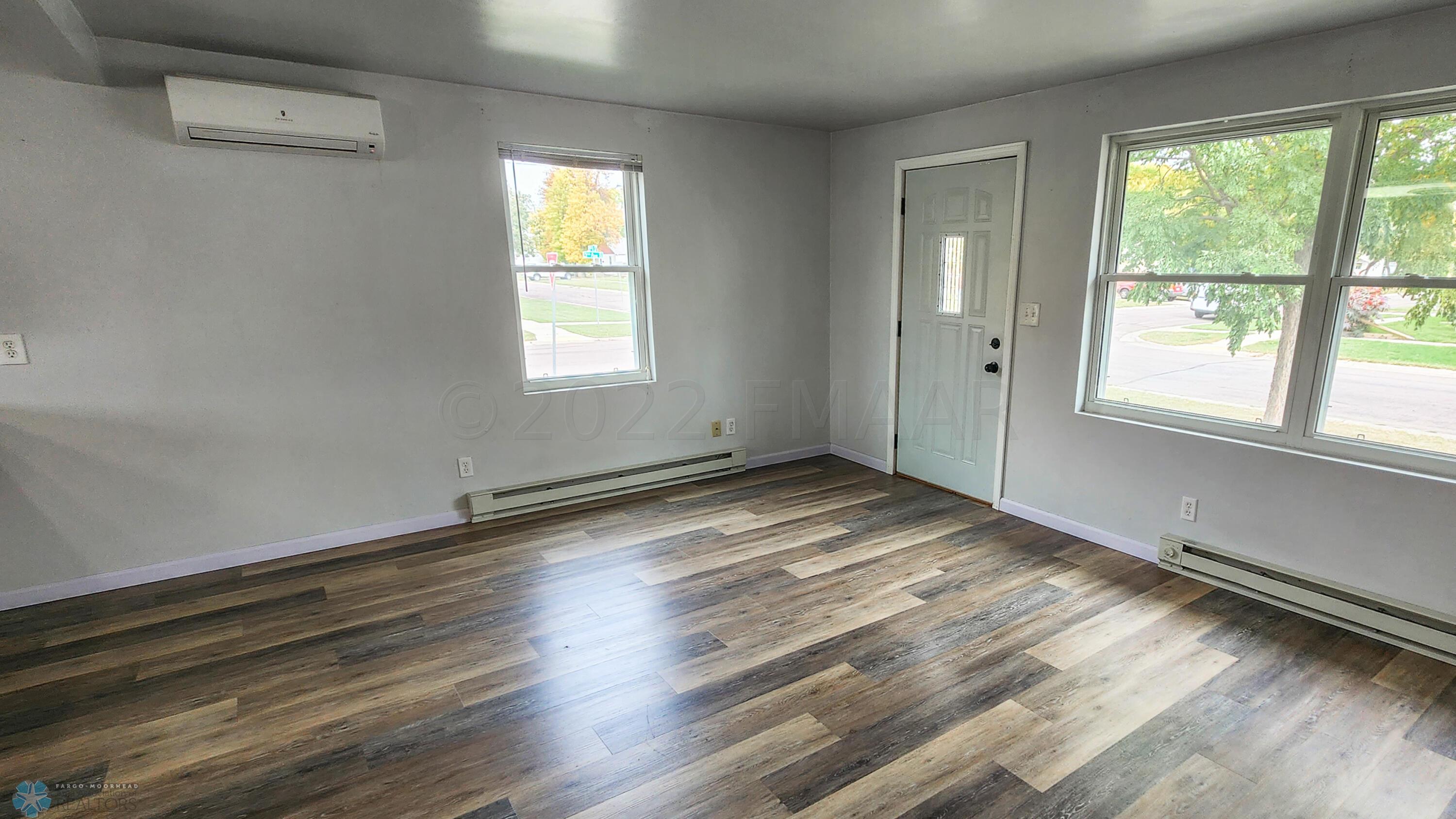 301 22nd St S Fargo-05