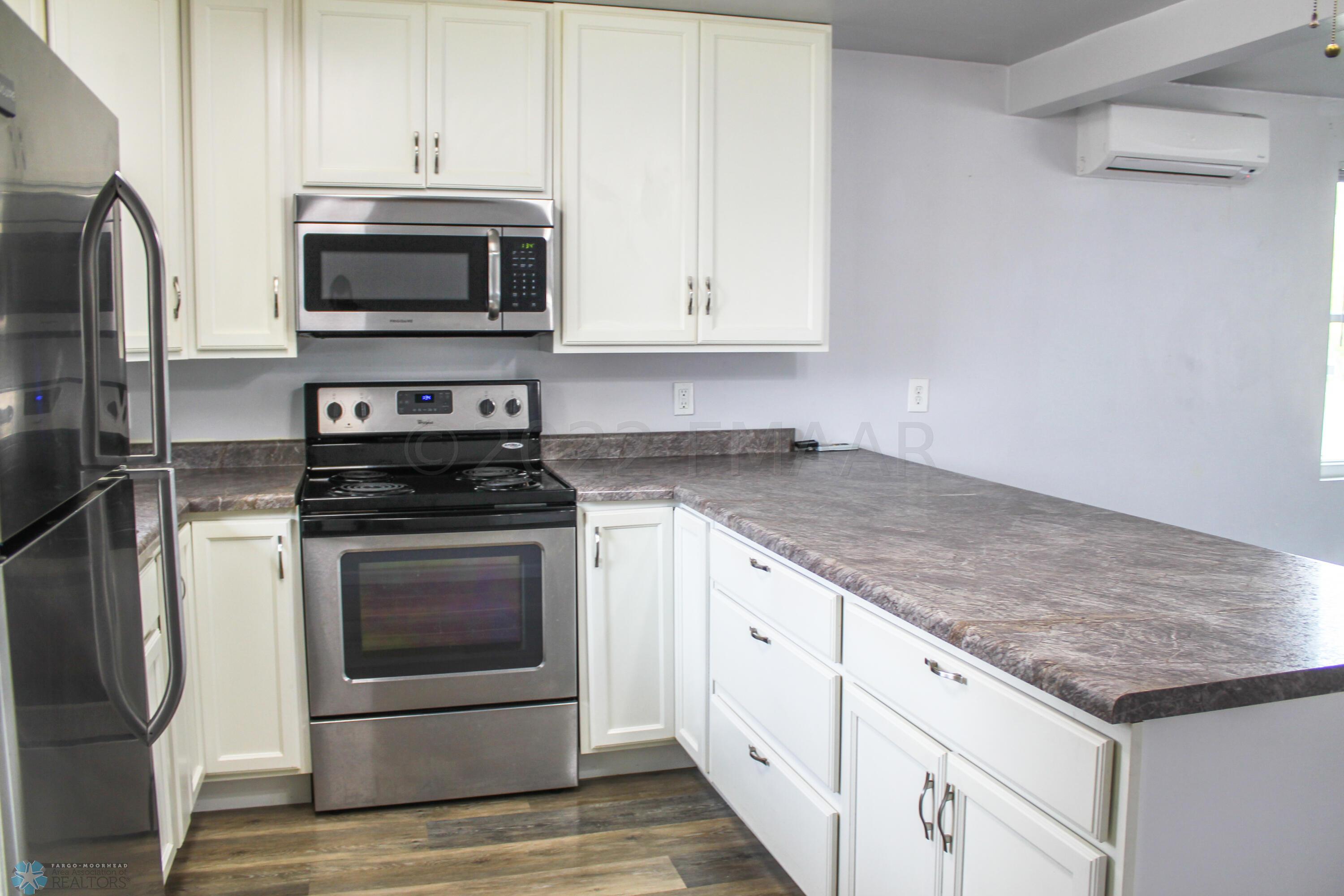 301 22nd St S Fargo-35