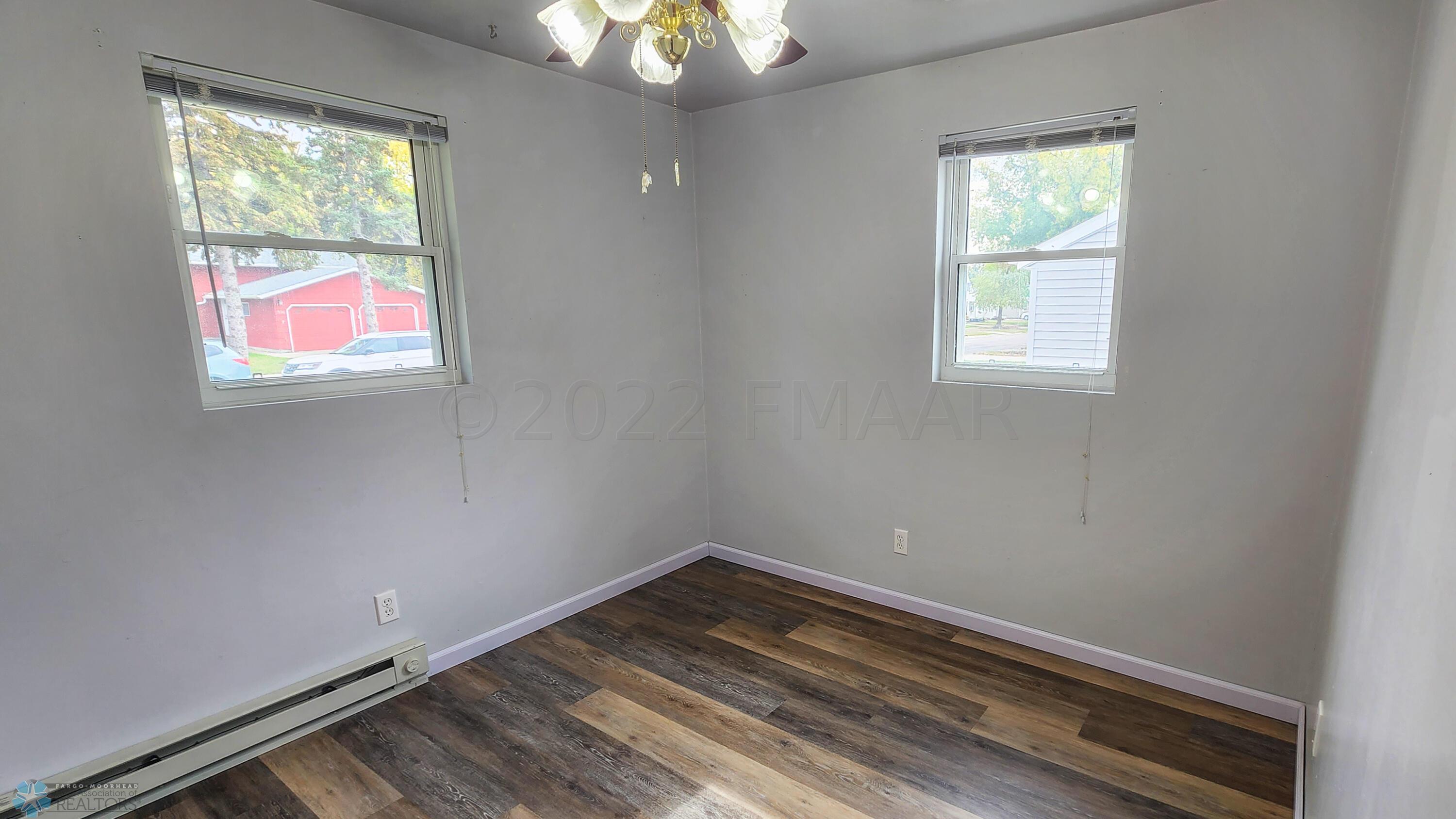 301 22nd St S Fargo-08