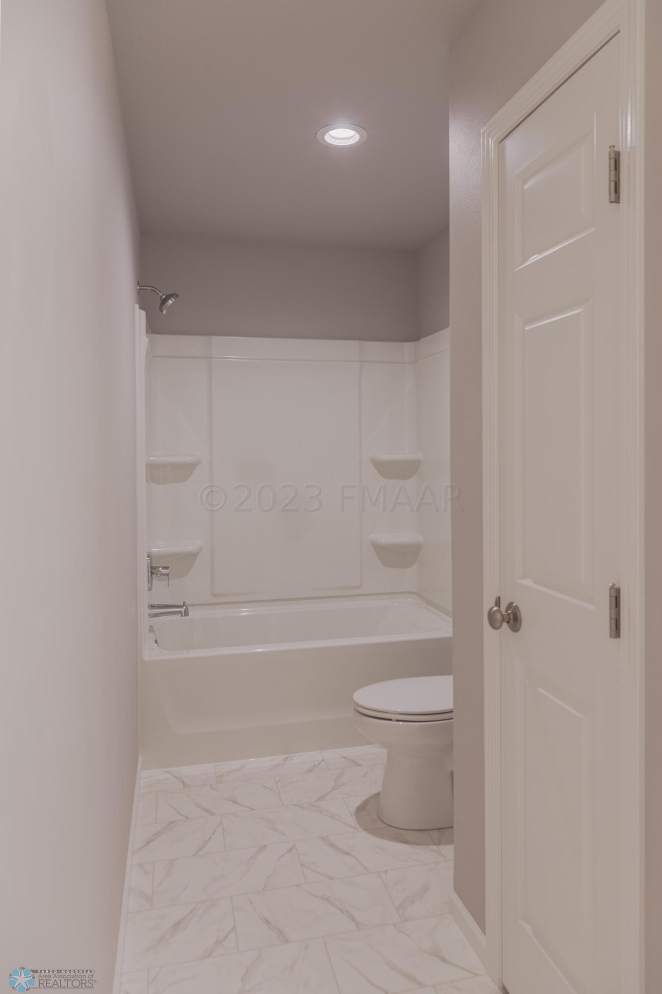 1A0A8618-HDR