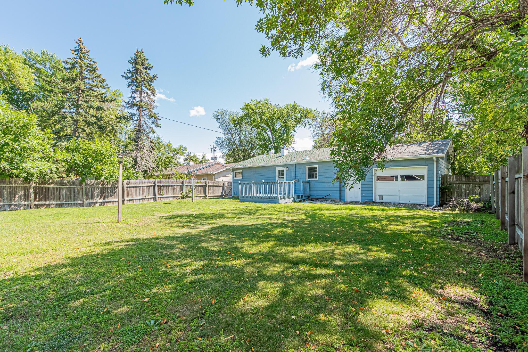 238 6th Ave W, West Fargo, ND 58078-29