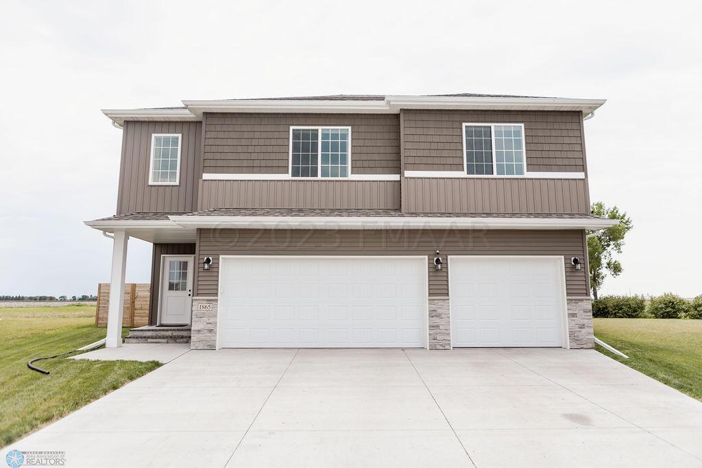 Property photo for 1865 46 Avenue S, Moorhead, MN 56560