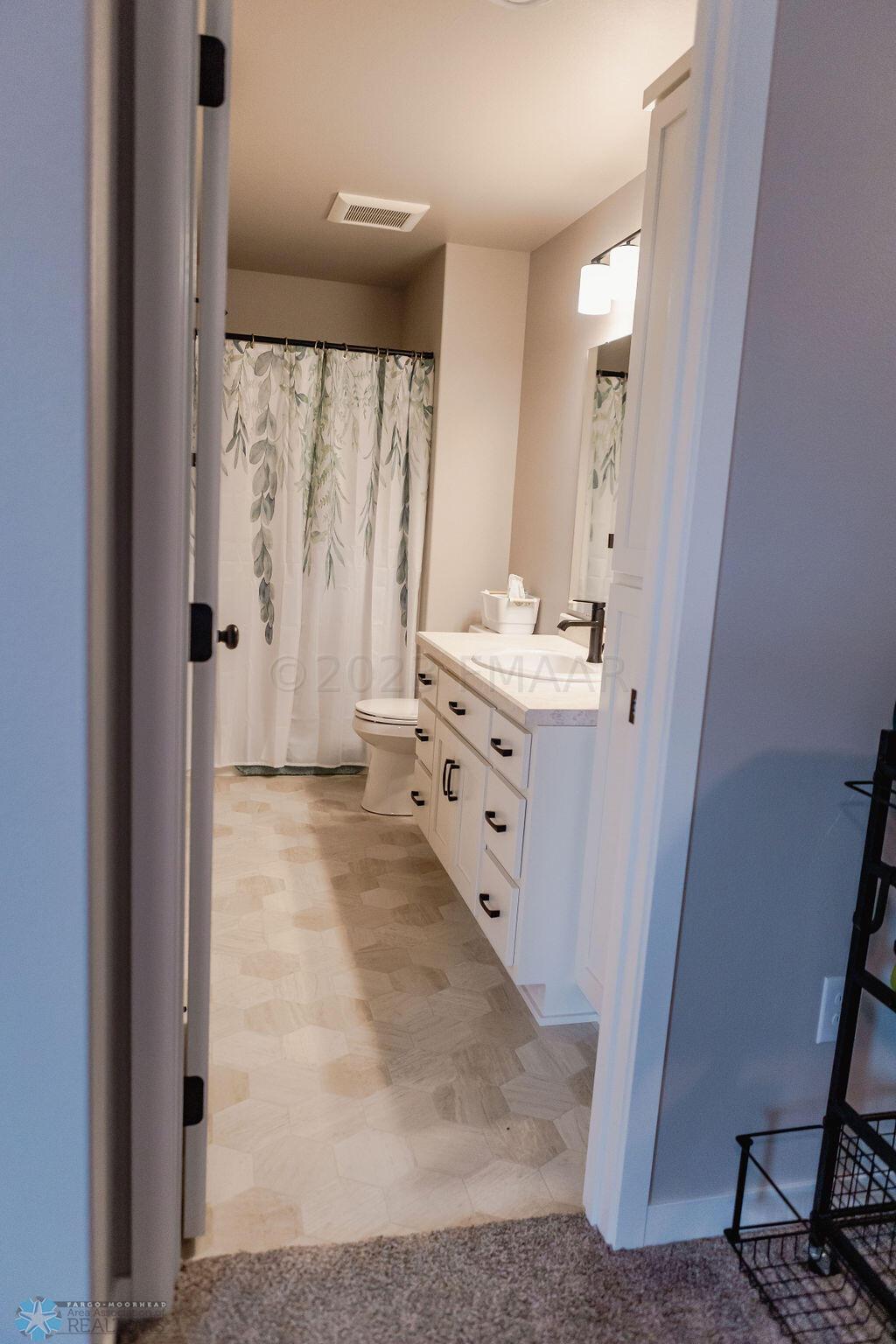 LL bath