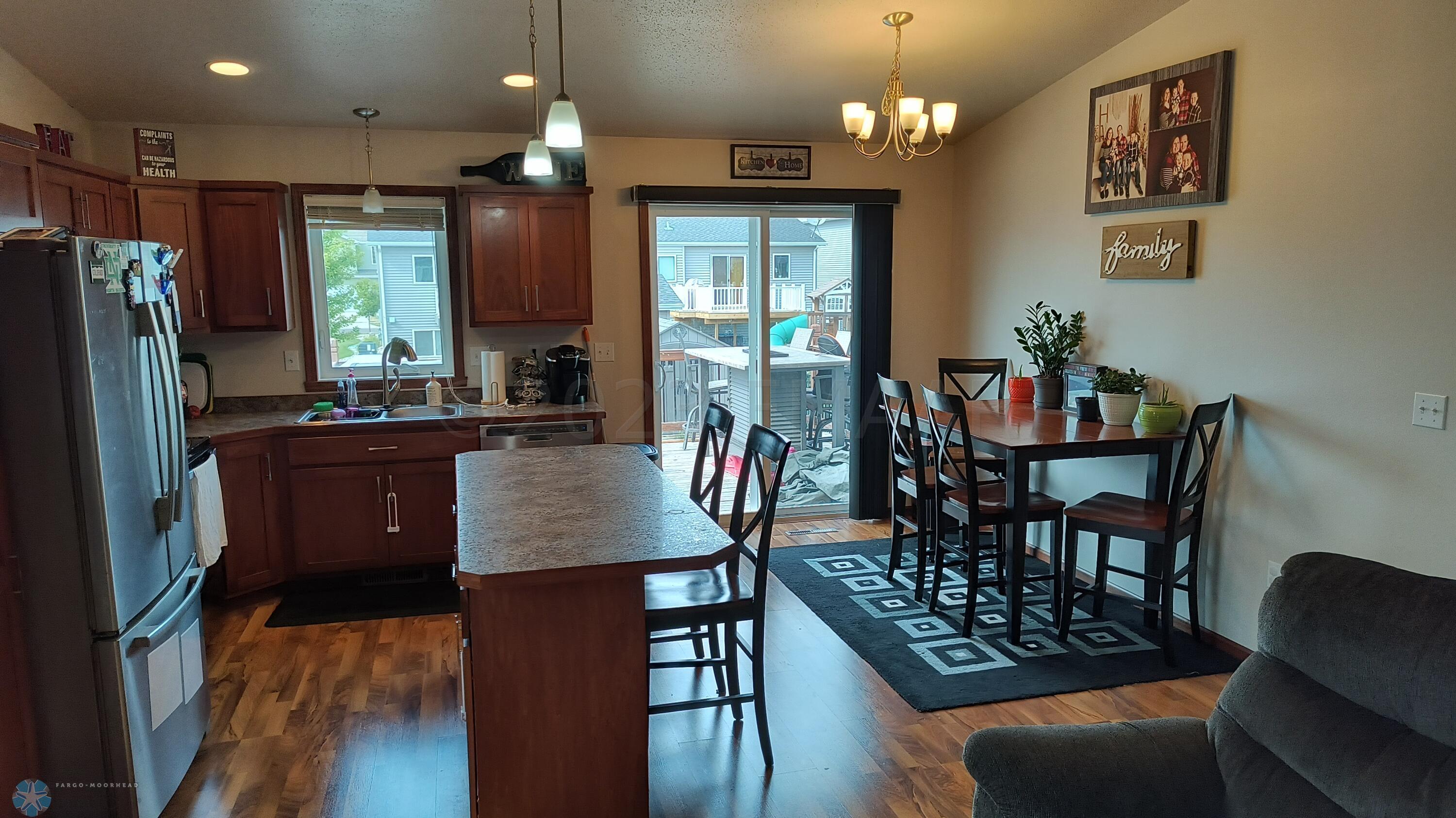 Kitchen/Dining