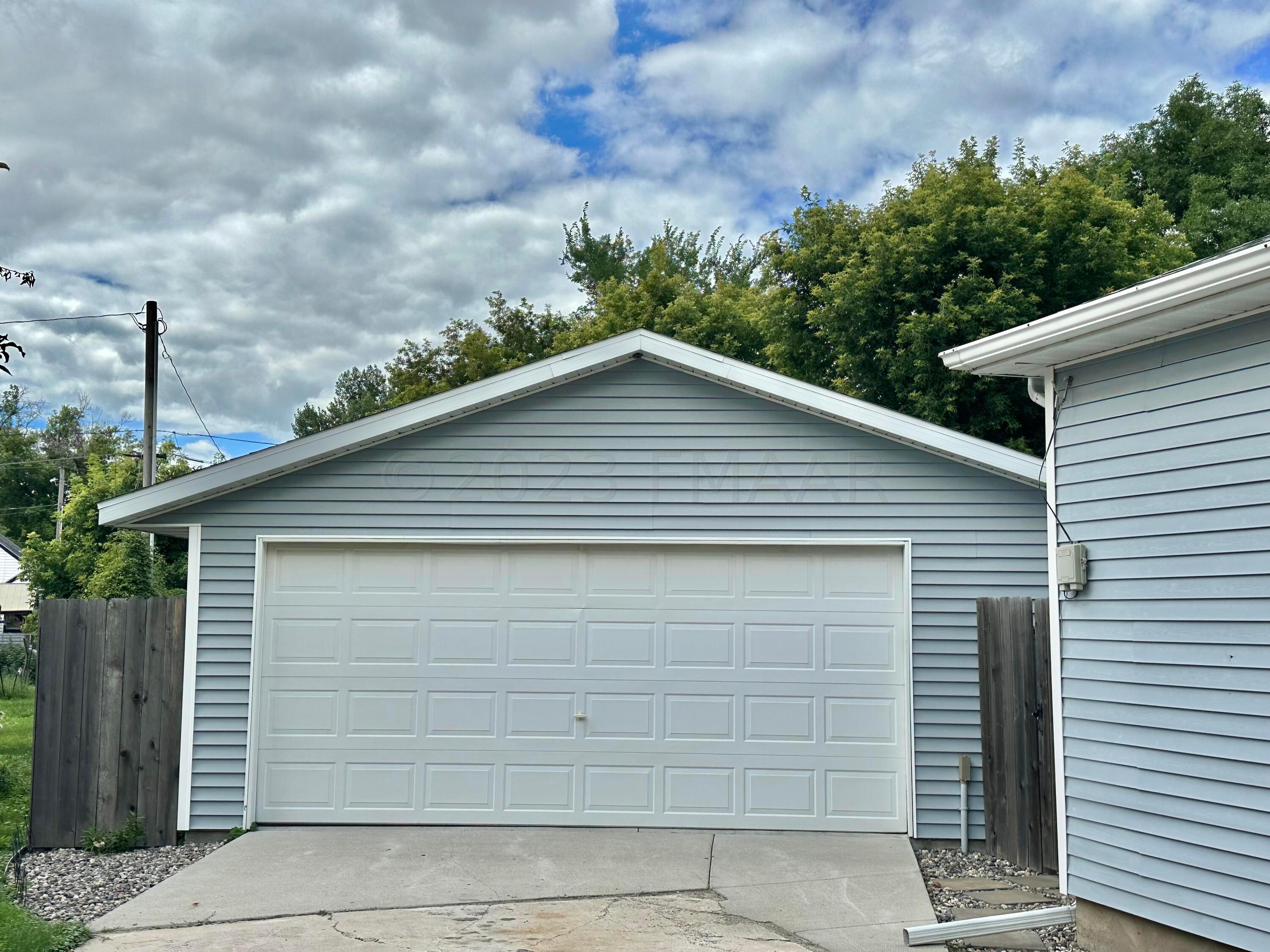 2 Car Garage