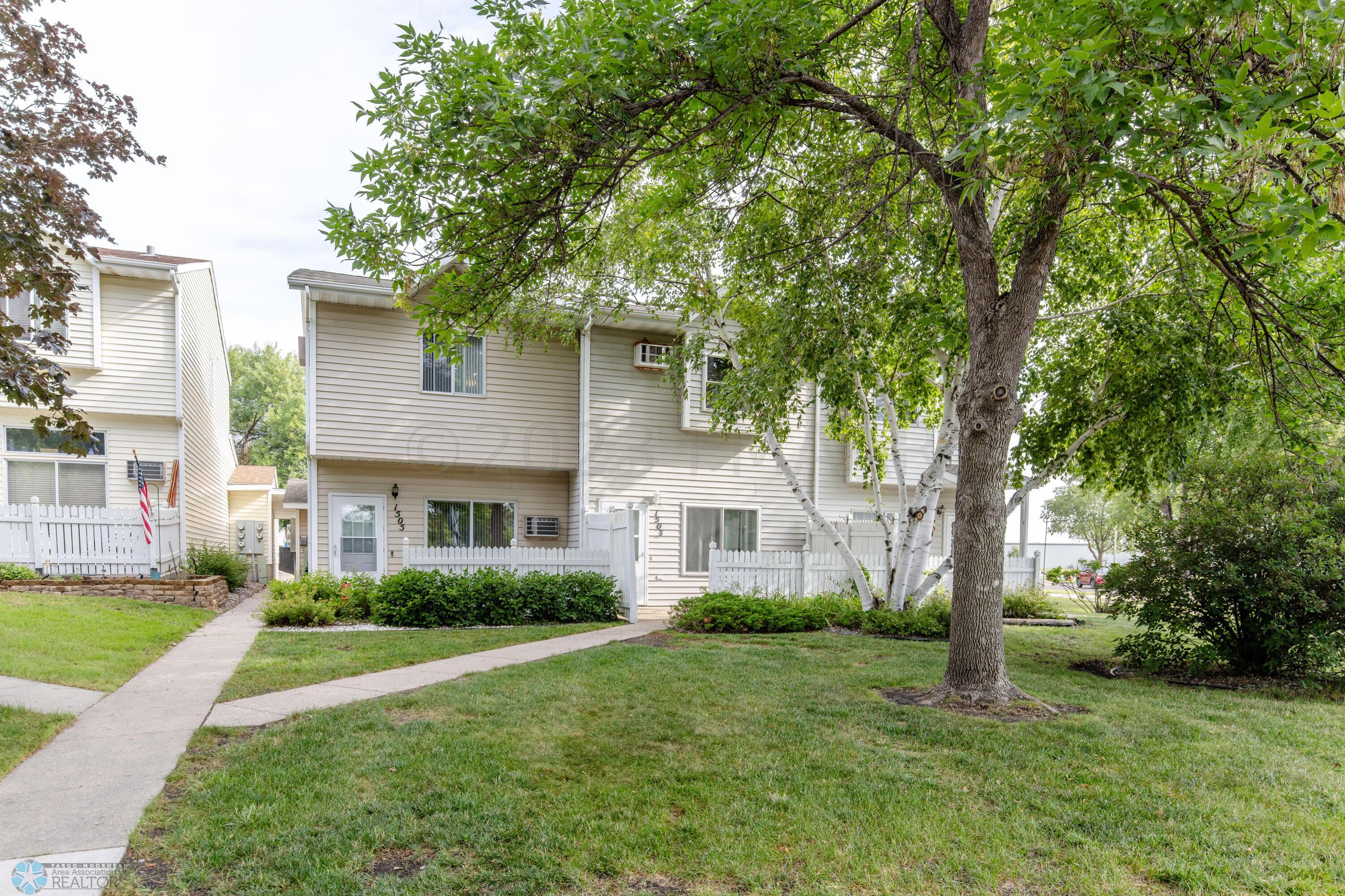 1503 34 1/2 Ave S