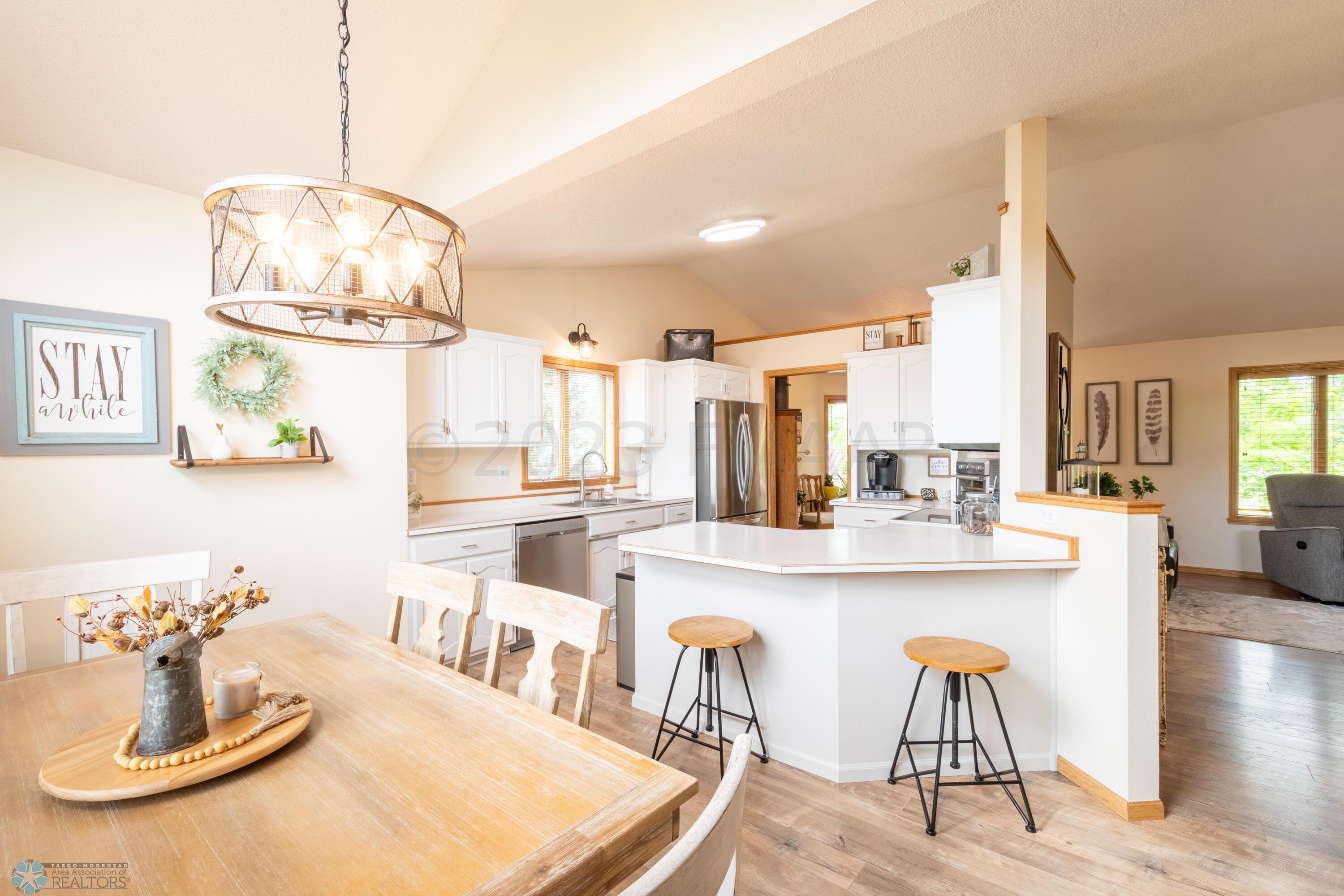 Dining to Kitchen