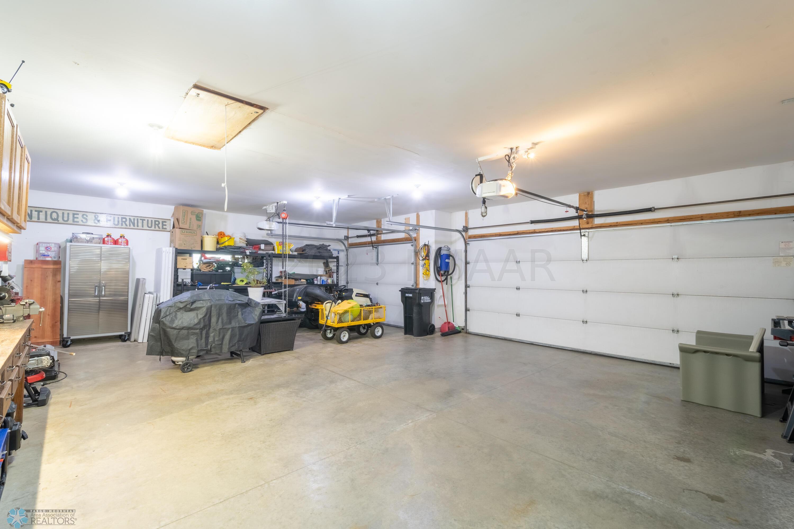 3 Stall Garage